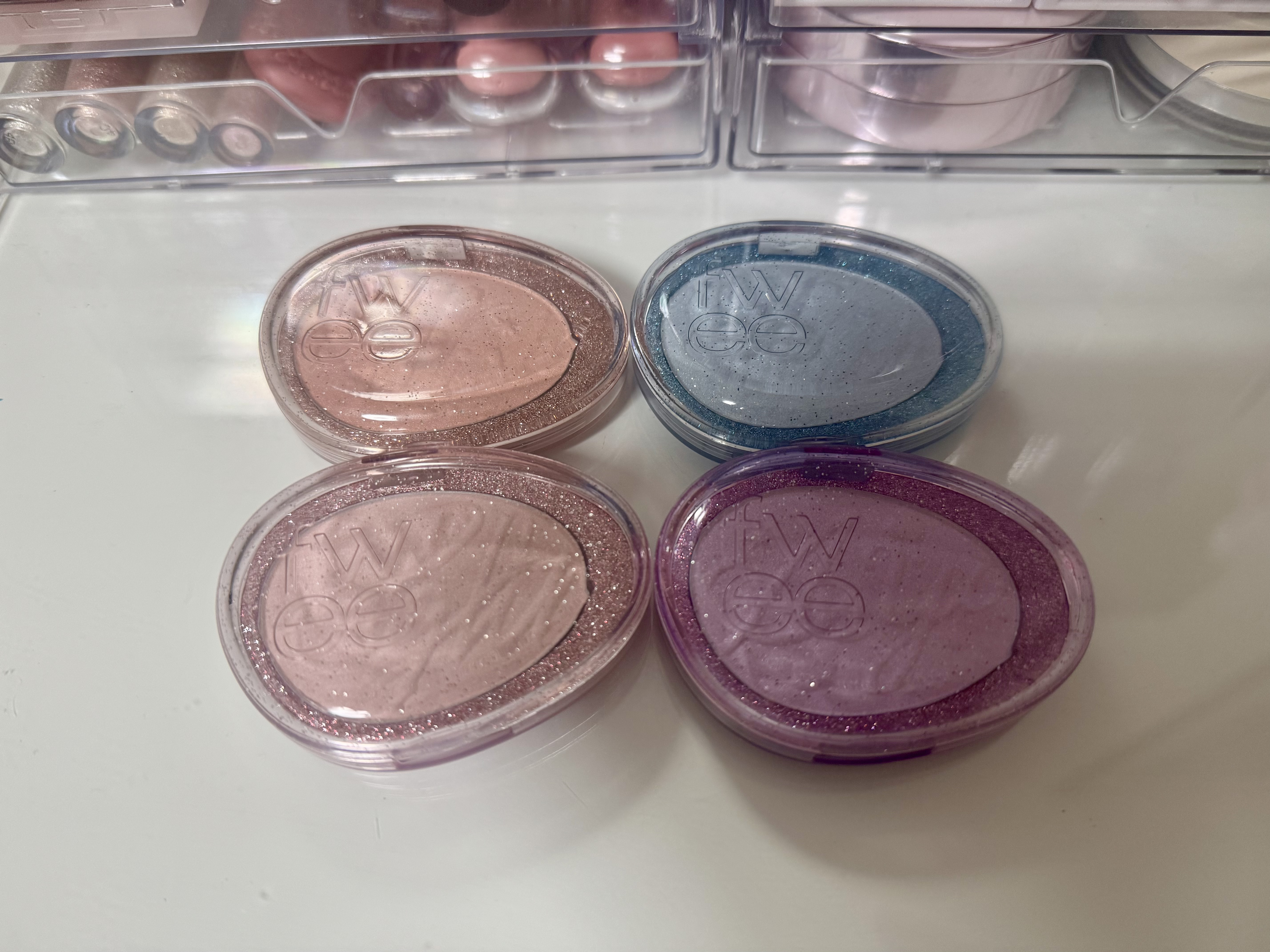 フィー グリッツストーンハイライター HL03 マリンベイビー/fwee/パウダーハイライトを使ったクチコミ（1枚目）