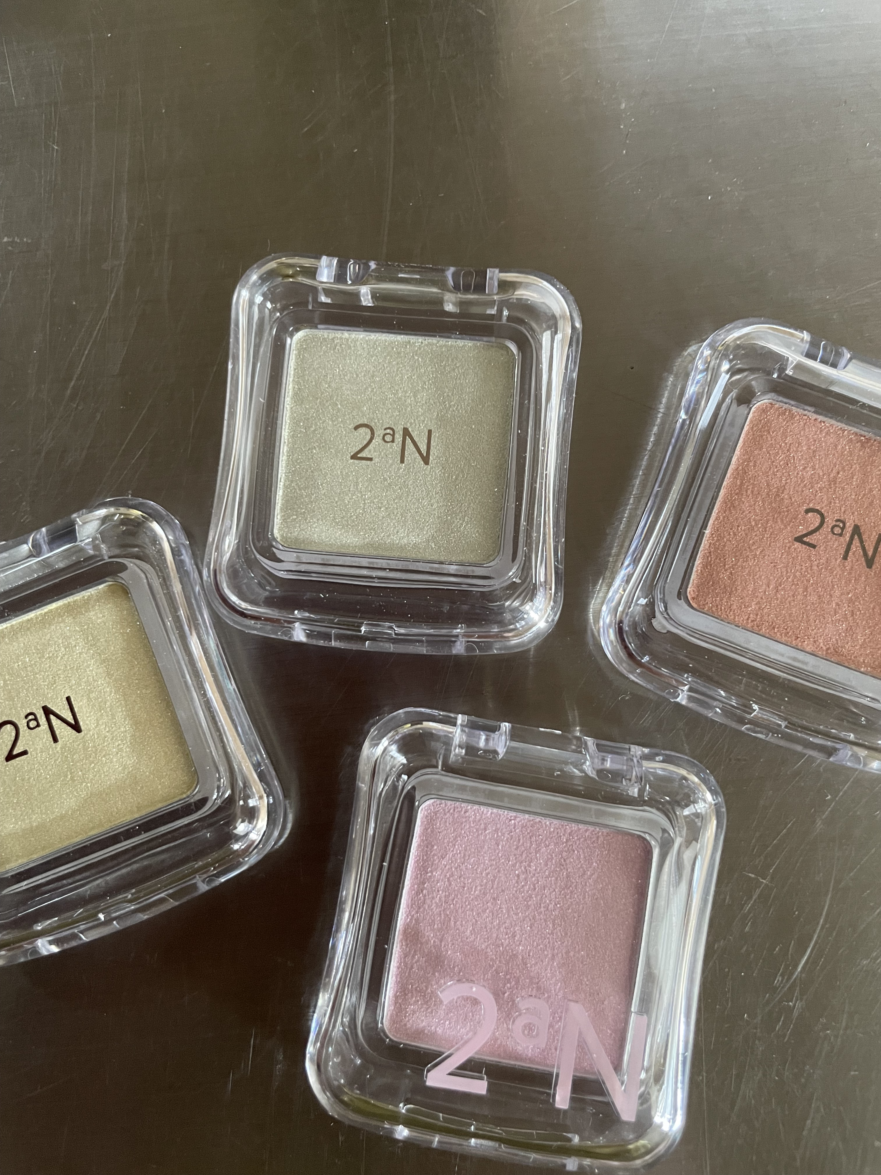 ピュアグラッシュ ハイライター GN01 ライムボム/2aN/パウダーハイライトを使ったクチコミ（1枚目）