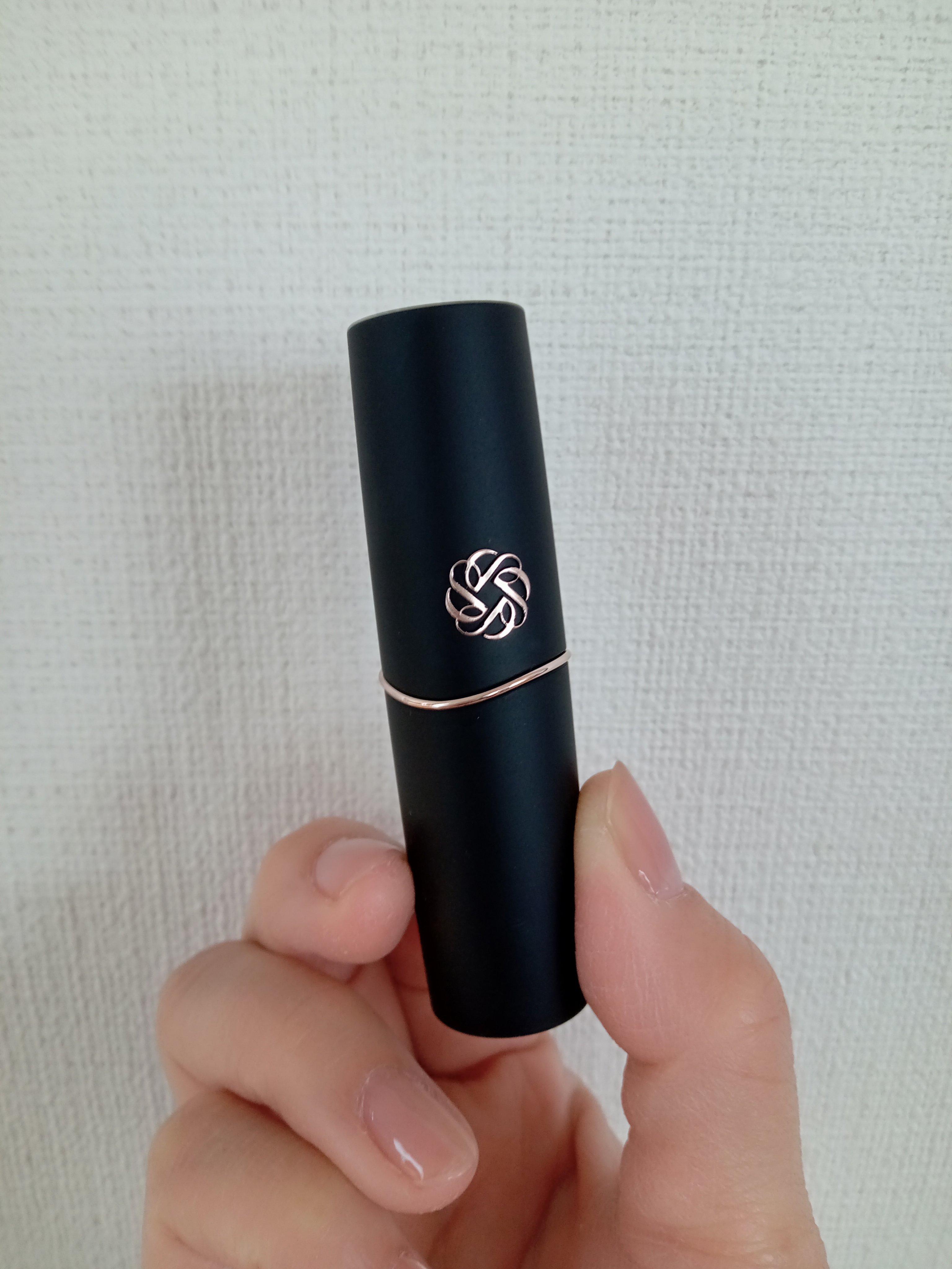 ルージュデコルテ　クリームグロウ 04G vanilla beige/DECORTÉ/口紅を使ったクチコミ（1枚目）