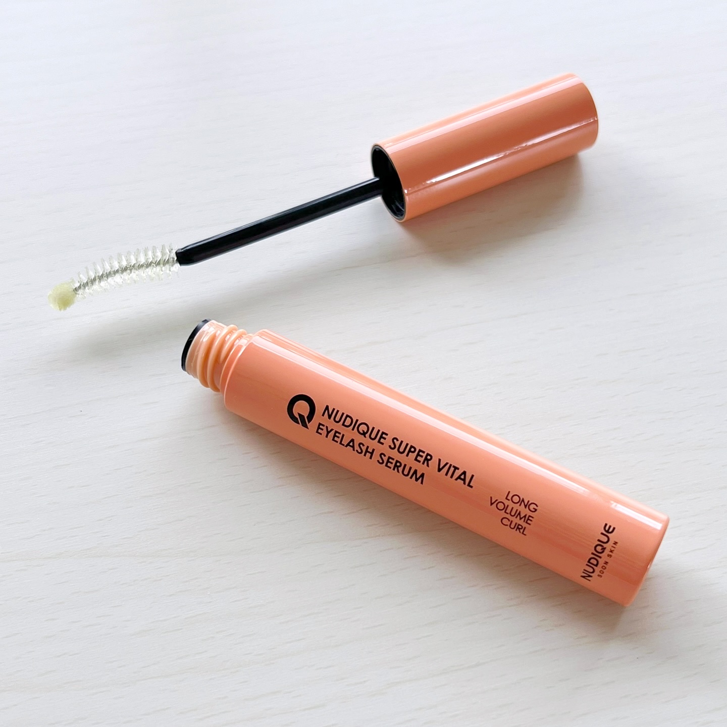 スーパーバイタルアイラッシュセラム/NUDIQUE/まつげ美容液を使ったクチコミ（2枚目）