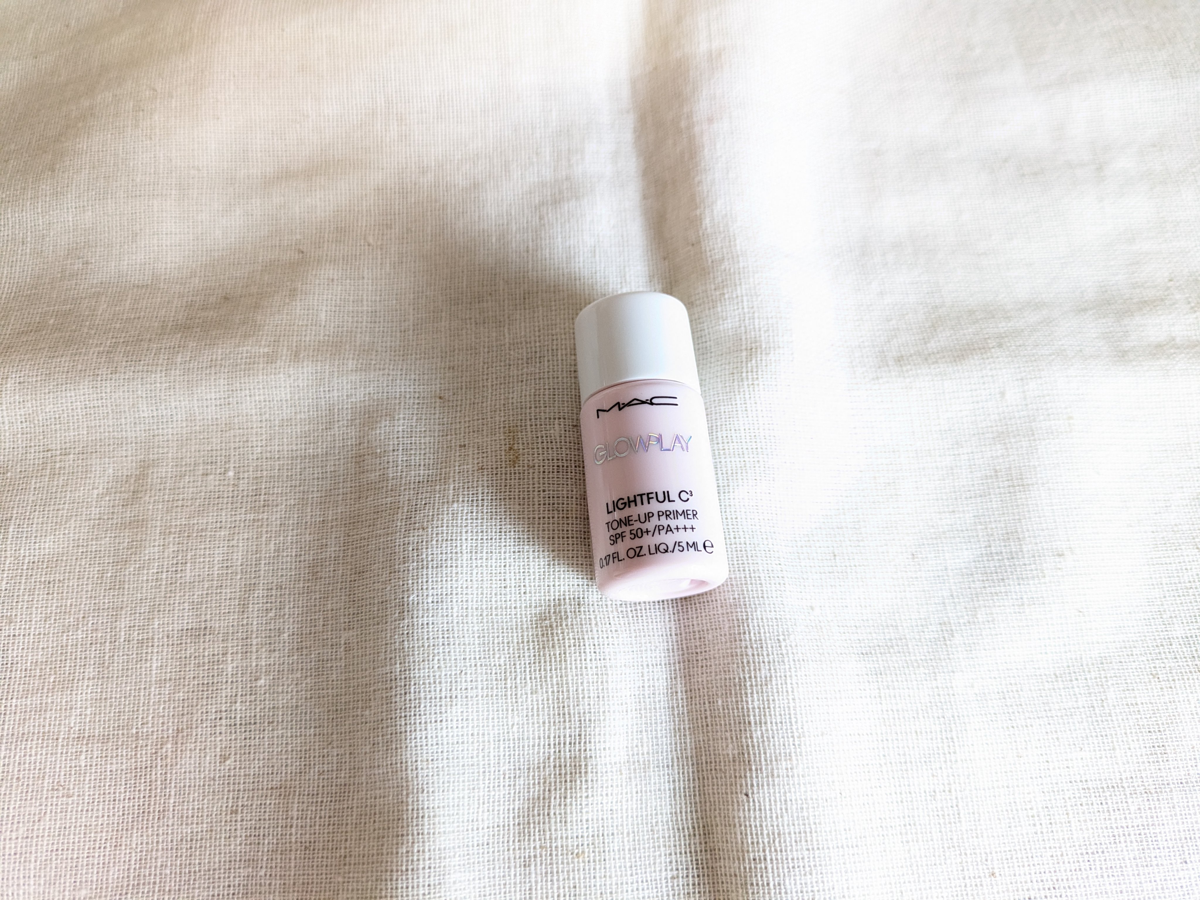 グロー プレイ ライトフル C3 トーン アップ プライマー SPF 50+/M・A・C/化粧下地を使ったクチコミ（1枚目）