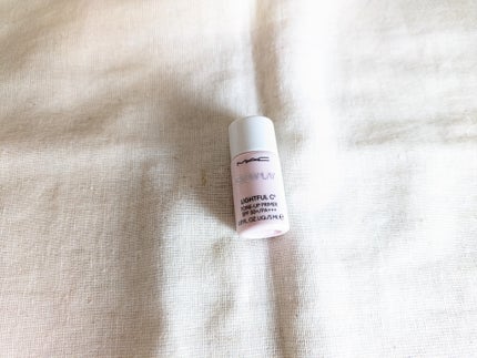 グロー プレイ ライトフル C3 トーン アップ プライマー SPF 50+/M・A・C/化粧下地を使ったクチコミ(1枚目)