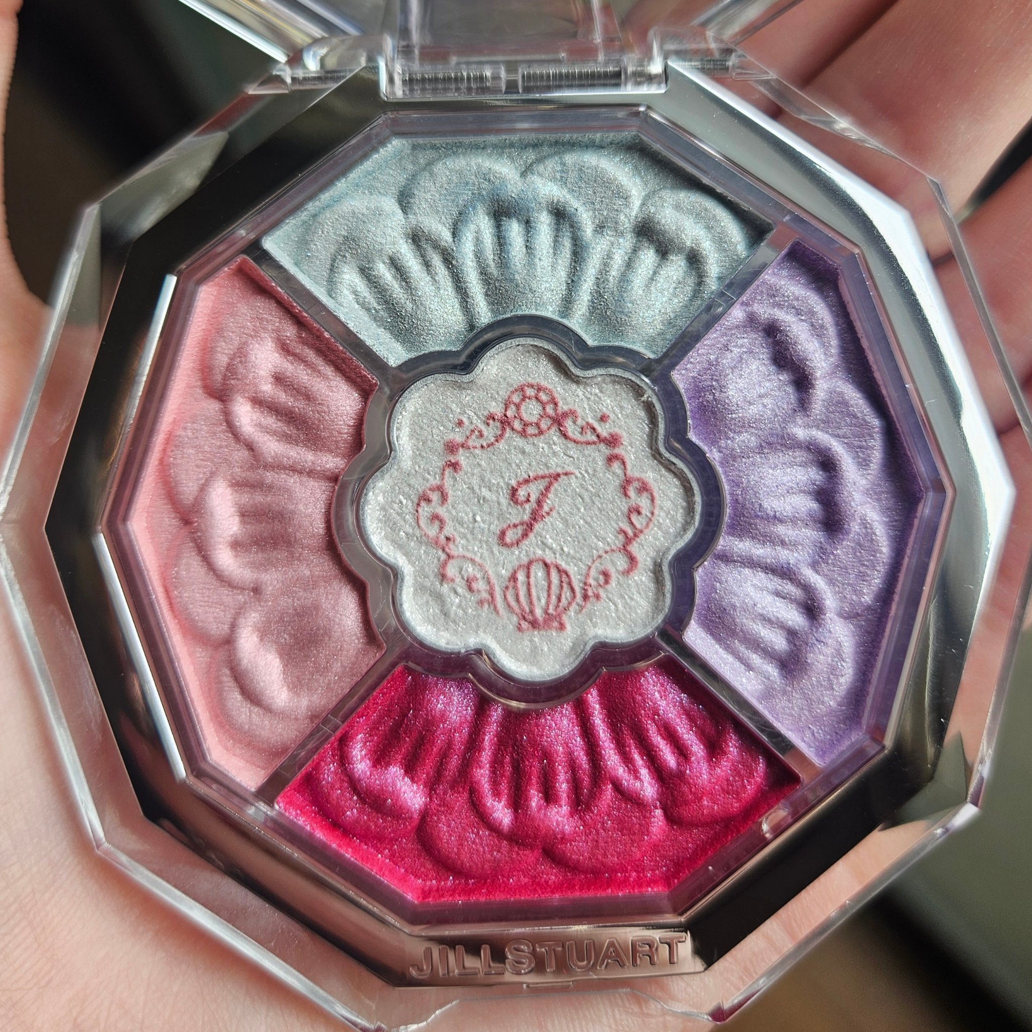 ジルスチュアート ブルームクチュール アイズ　ジュエルドブーケ/JILL STUART/アイシャドウパレットを使ったクチコミ（1枚目）