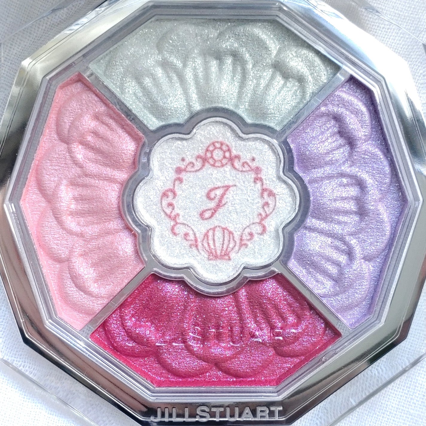 ジルスチュアート ブルームクチュール アイズ ジュエルドブーケ/JILL STUART/アイシャドウパレットを使ったクチコミ(2枚目)