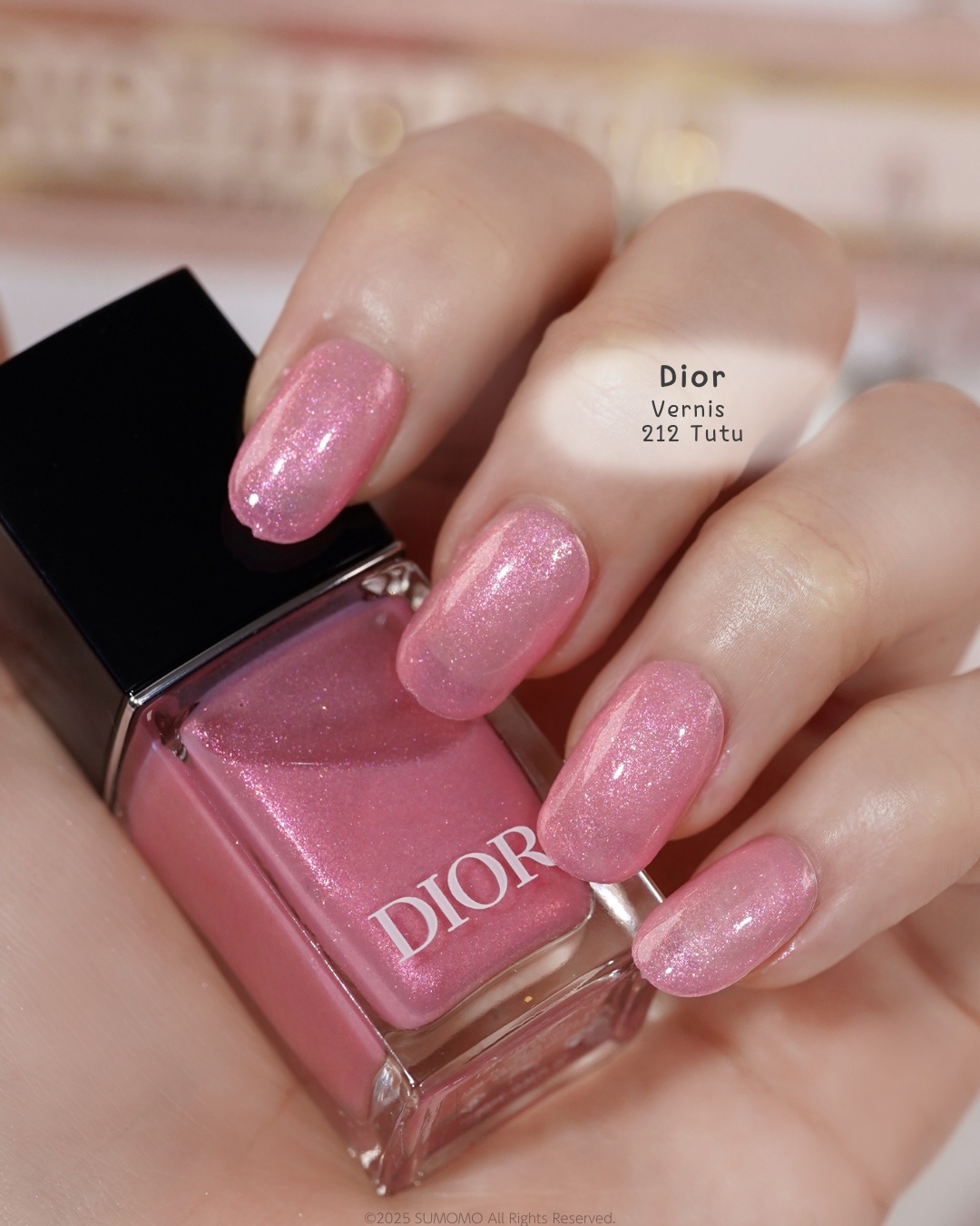 Diorのベースメイク ディオールスキン ルージュ ブラッシュ他、1