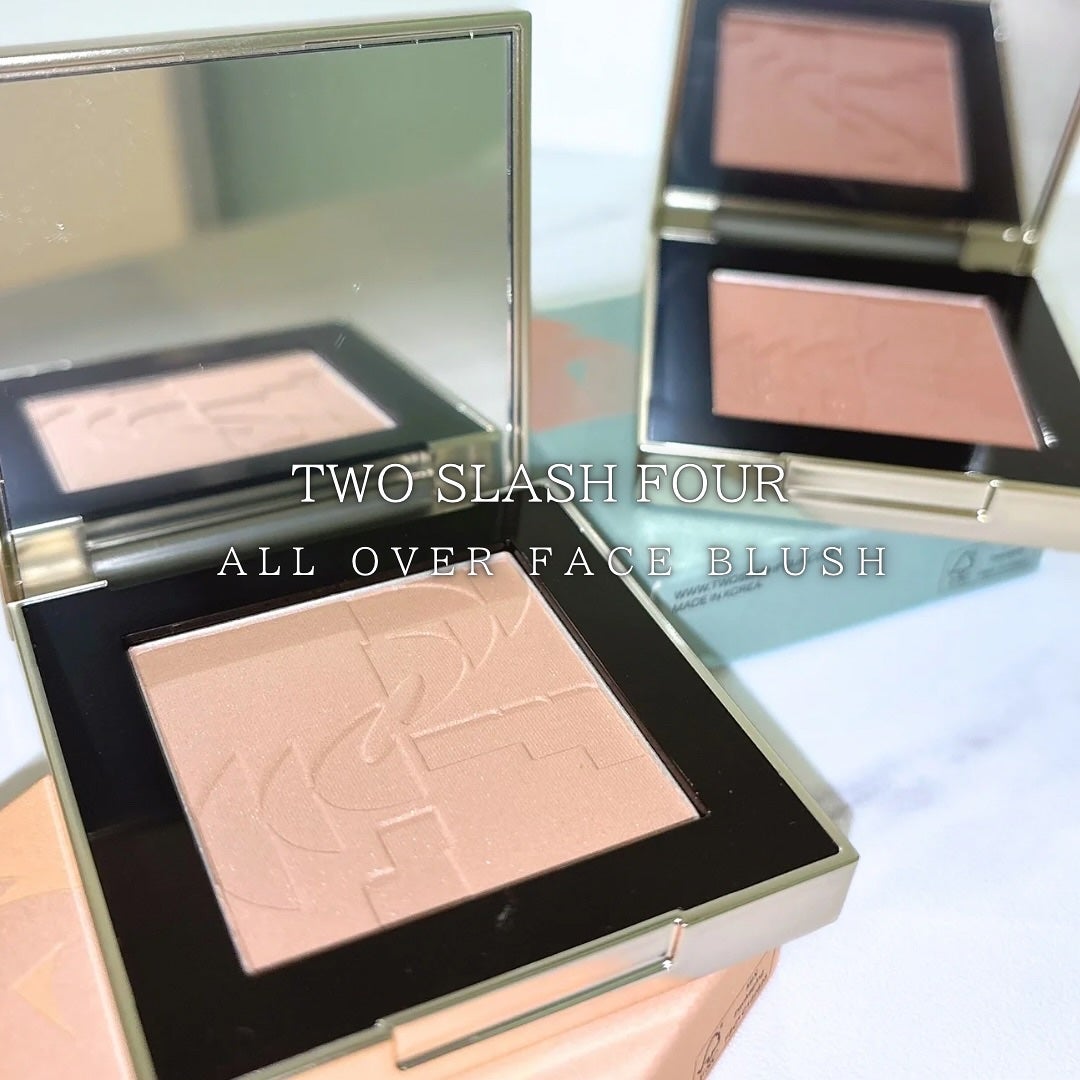 オールオーバーフェイスブラッシュ/TWO SLASH FOUR/パウダーチークを使ったクチコミ(1枚目)