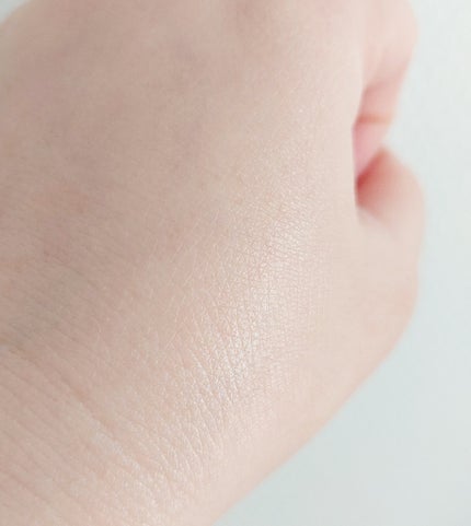 puni on LIPS 「ヒアルーシカウォーターフィットサンセラムツヤ肌UV美容液ヒアル..」(7枚目)