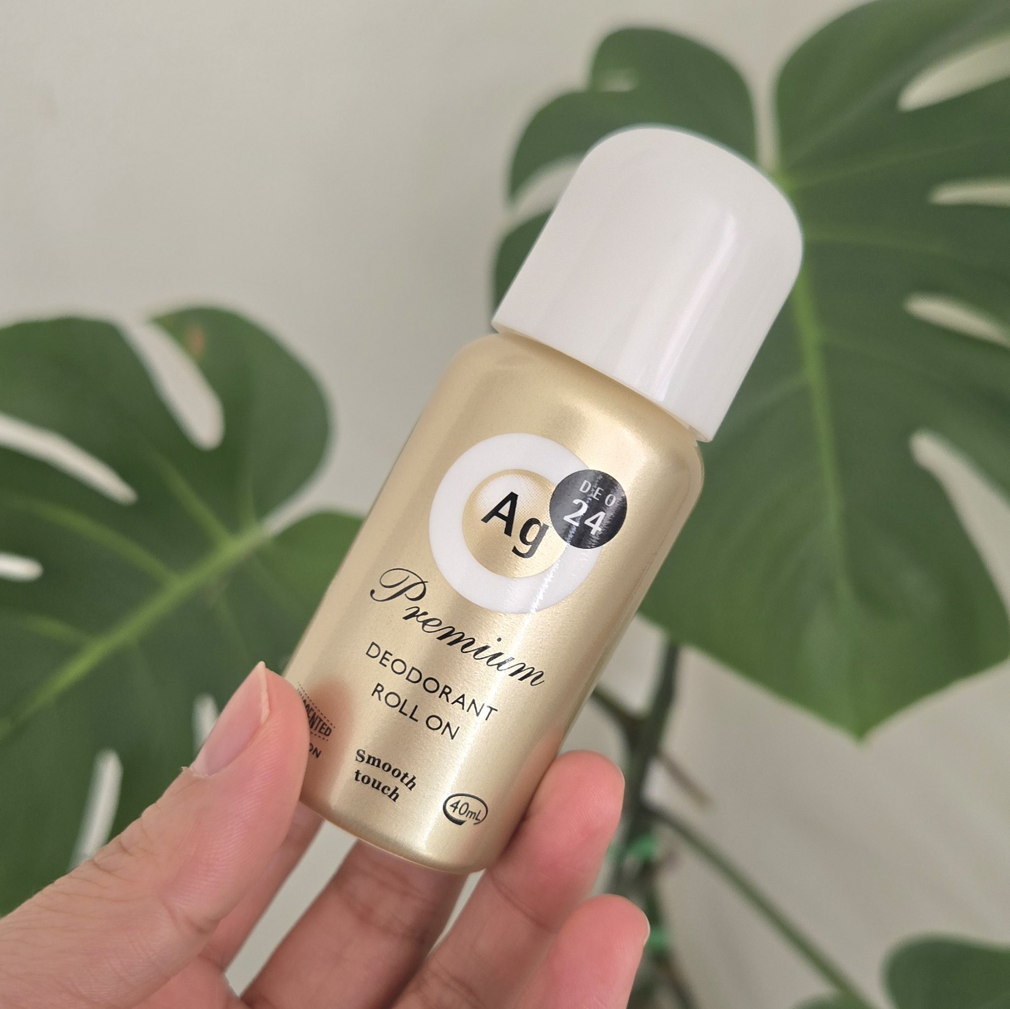 エージーデオ24 プレミアムデオドラントロールオンのクチコミ「消臭効果はあるし、塗り心地もスルスルで快適。

でも、塗った時のアルコール臭がキツイ💦
乾くま.....」（1枚目）