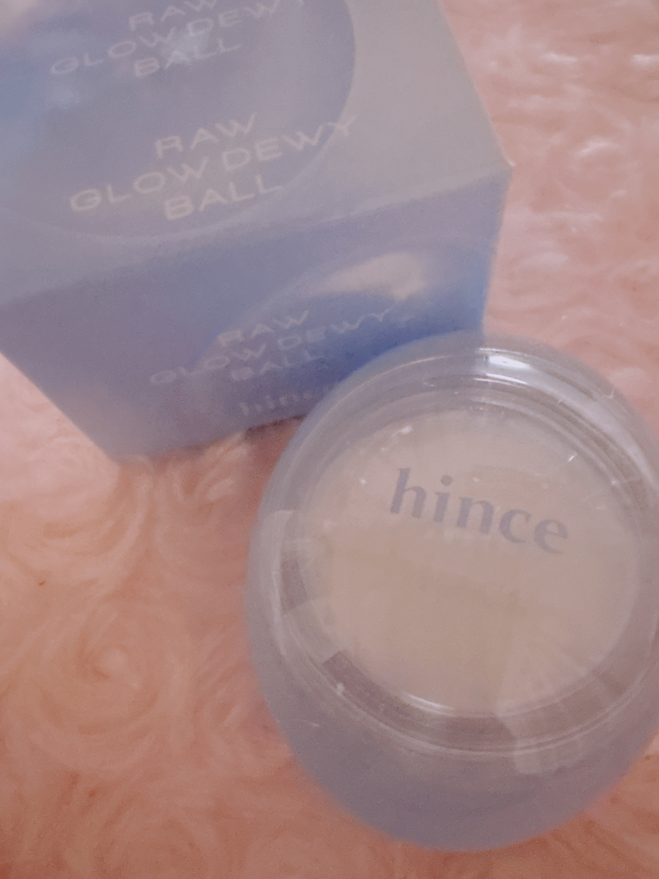 ロウグロウデューイーボール/hince/リップバームを使ったクチコミ（1枚目）