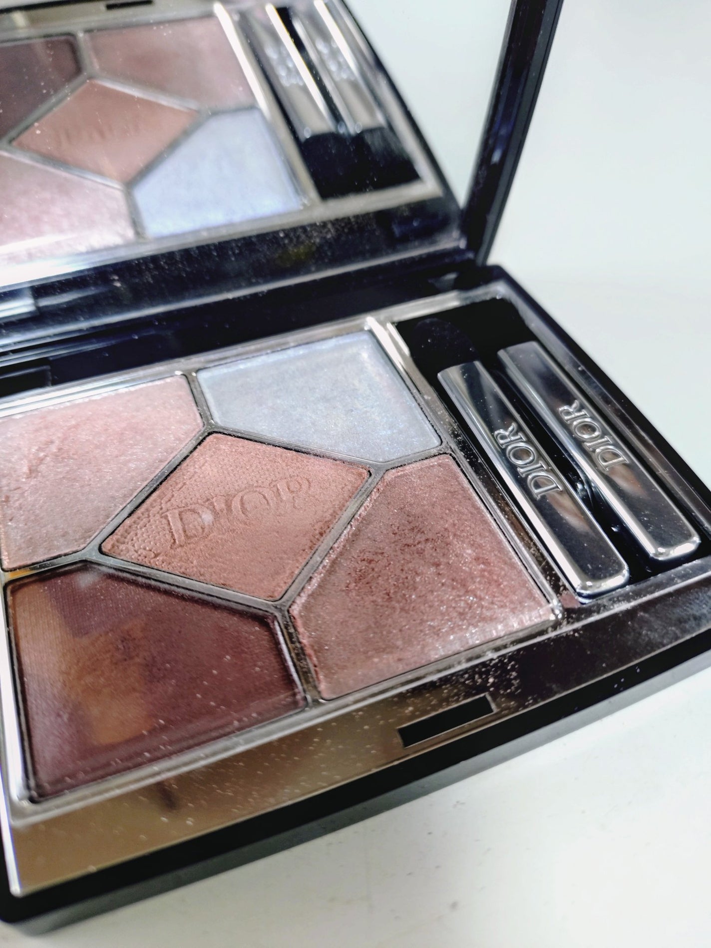 ディオールショウ サンク クルール/Dior/アイシャドウを使ったクチコミ(1枚目)