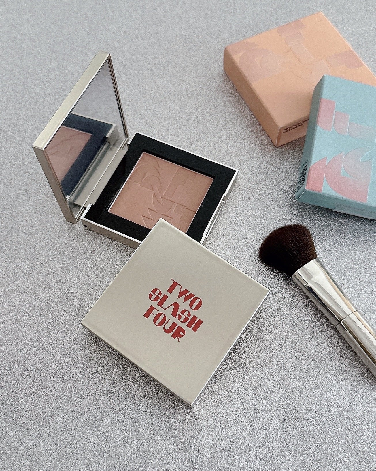 オールオーバーフェイスブラッシュ/TWO SLASH FOUR/パウダーチークを使ったクチコミ(8枚目)