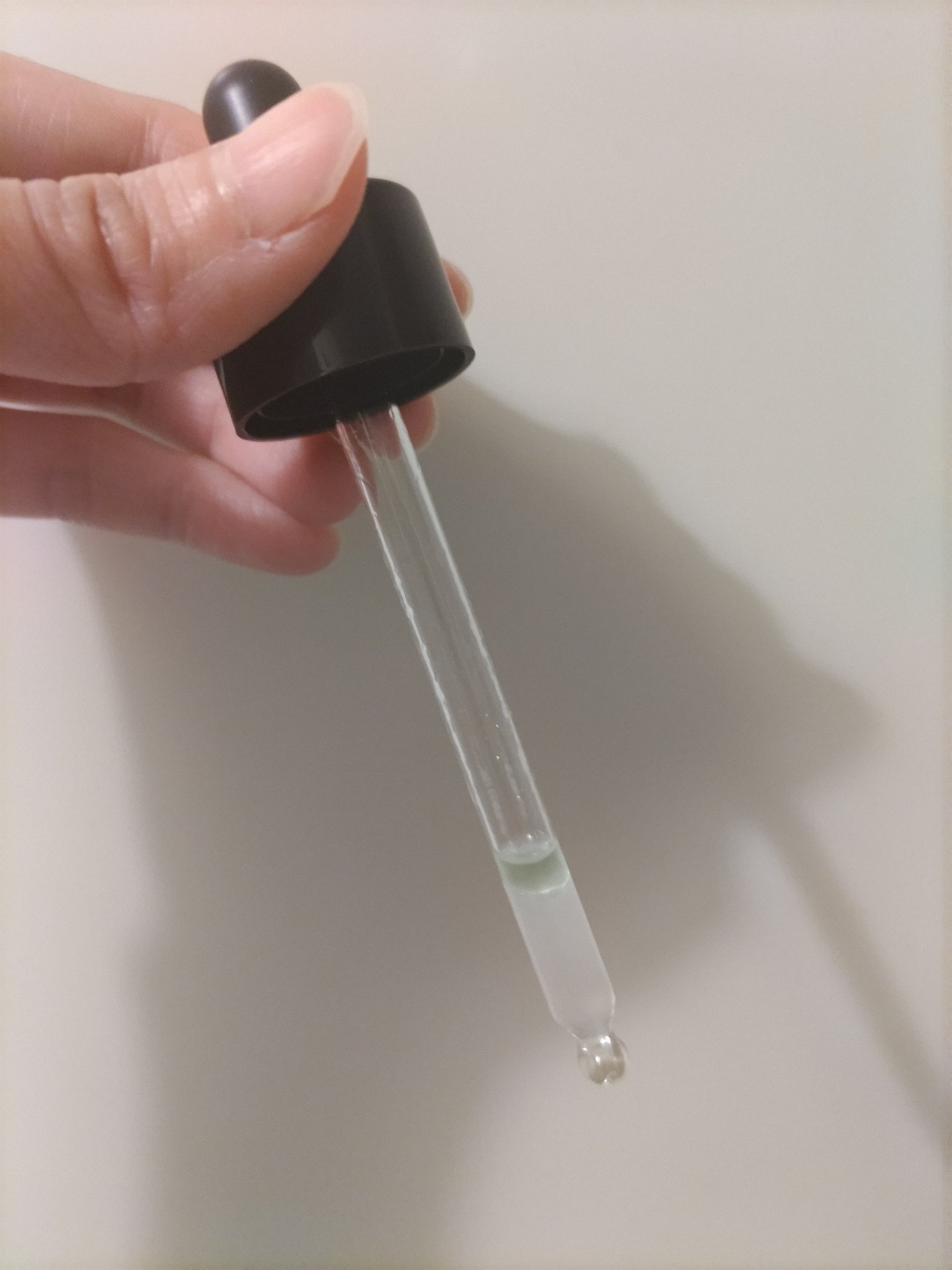 薬用 メディカル アンチヘアロスセラム/L'OCCITANE/頭皮ローションを使ったクチコミ（3枚目）