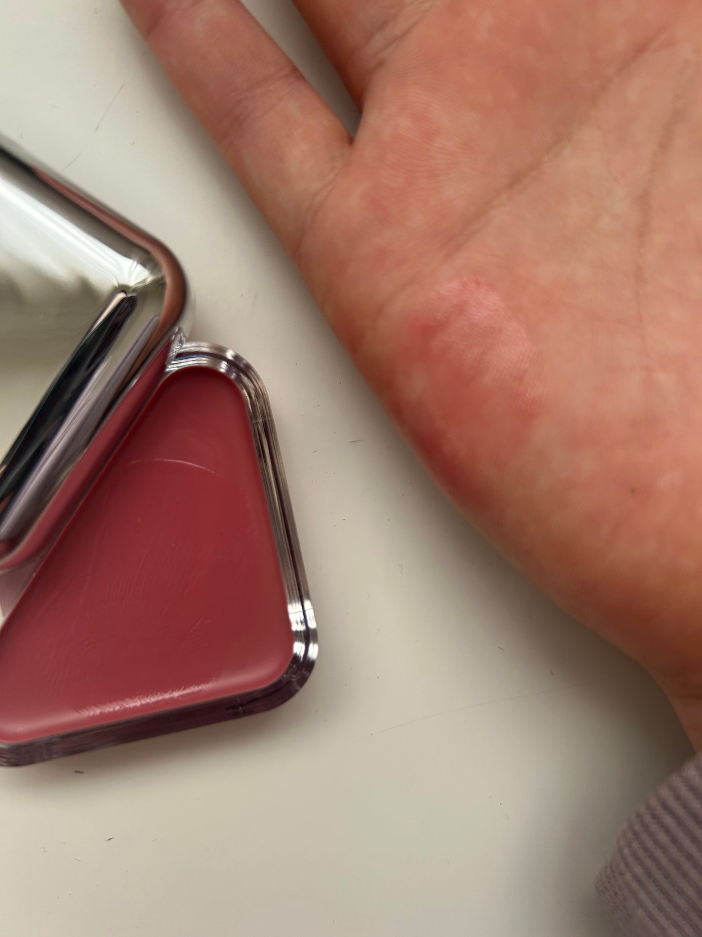 エッセンシャル リップチーク タップ/CLIO/ジェル・クリームチークを使ったクチコミ(5枚目)