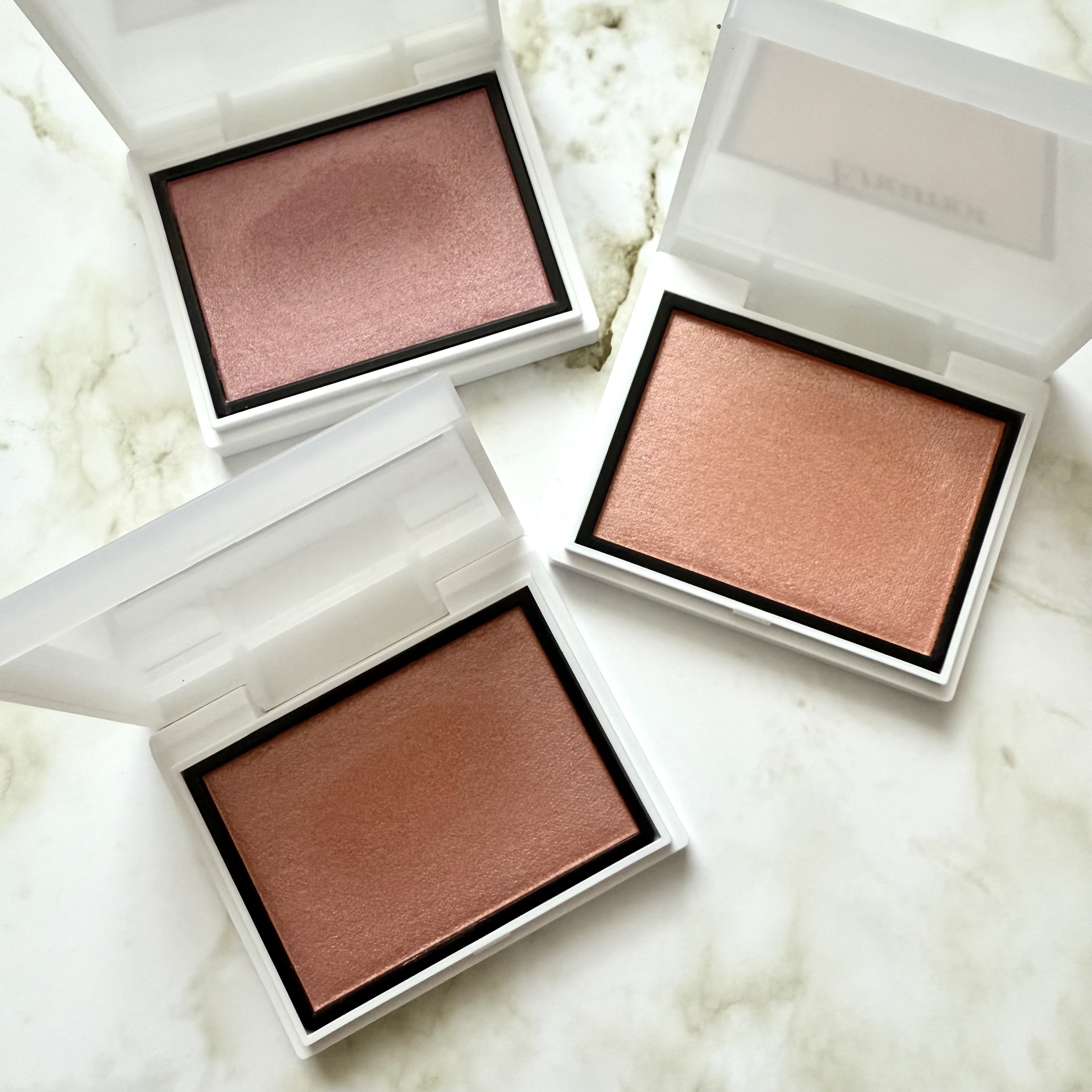 メロウメルティングチーク/Enamor/パウダーチークを使ったクチコミ（2枚目）