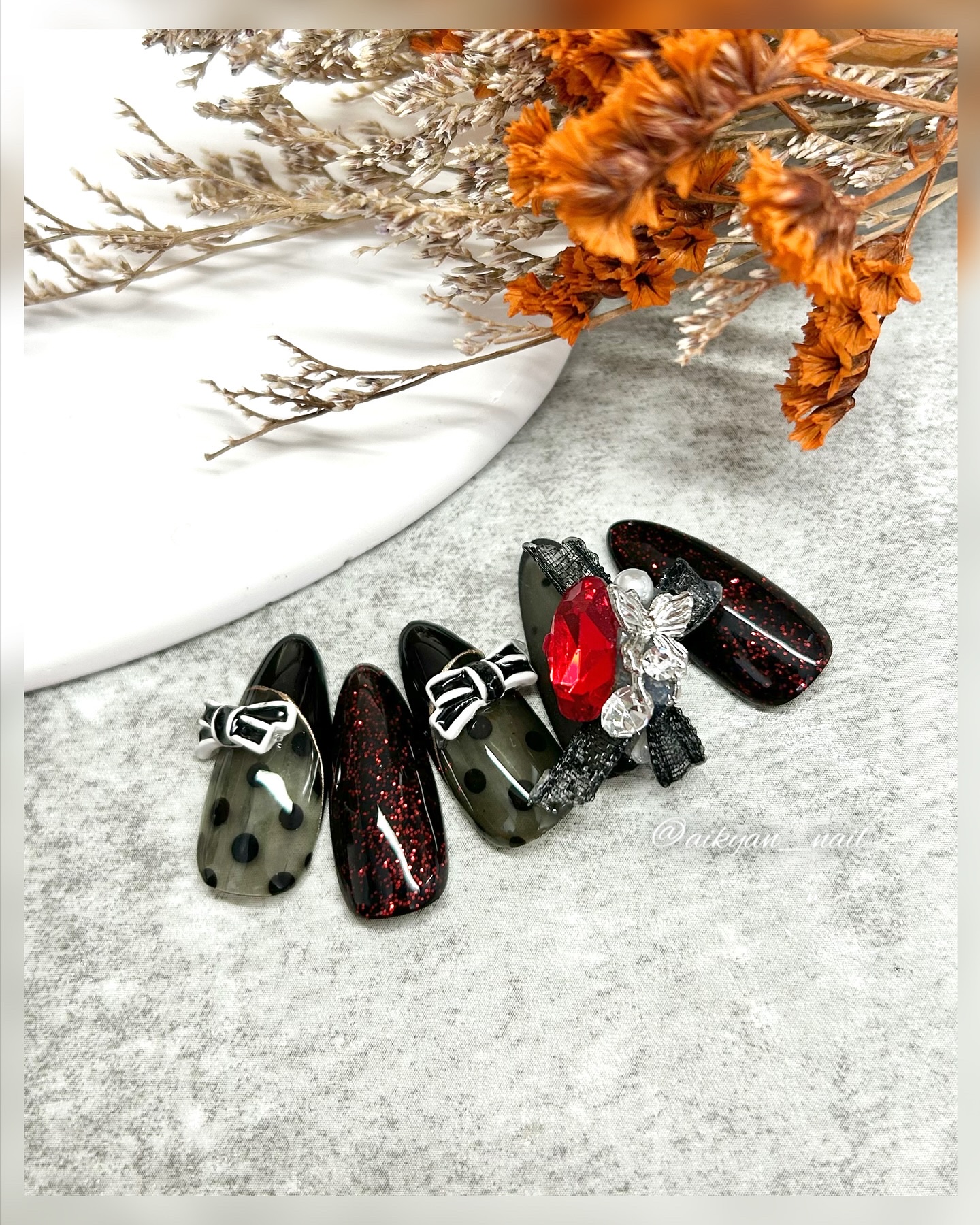 バイカラーリボン/キラネイル/ネイルチップ・パーツを使ったクチコミ（1枚目）