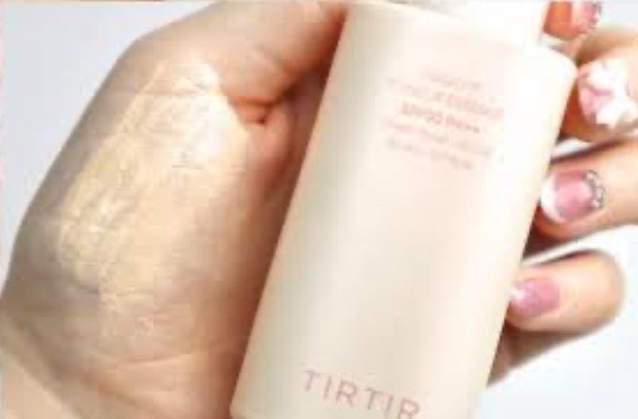 マスクフィットトーンアップエッセンス/TIRTIR(ティルティル)/化粧下地を使ったクチコミ（2枚目）