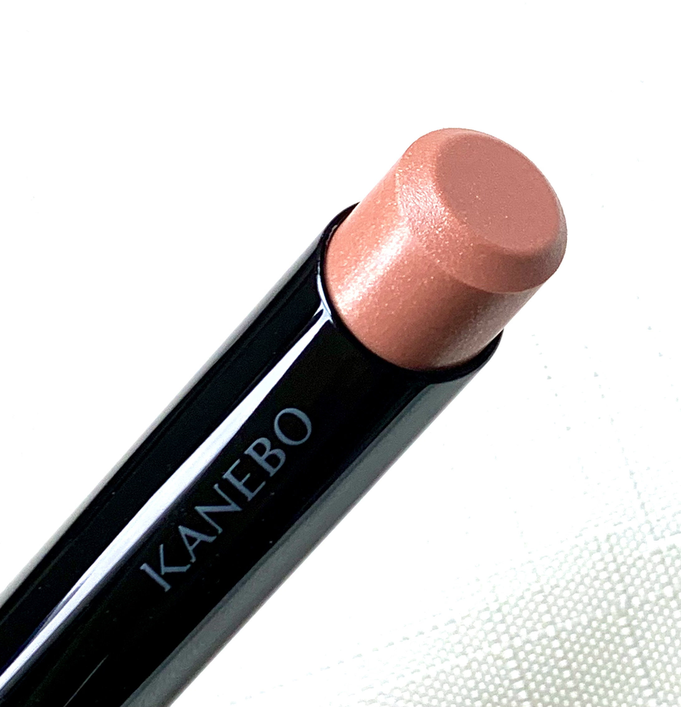 ルージュスターヴァイブラント/KANEBO/口紅を使ったクチコミ（2枚目）