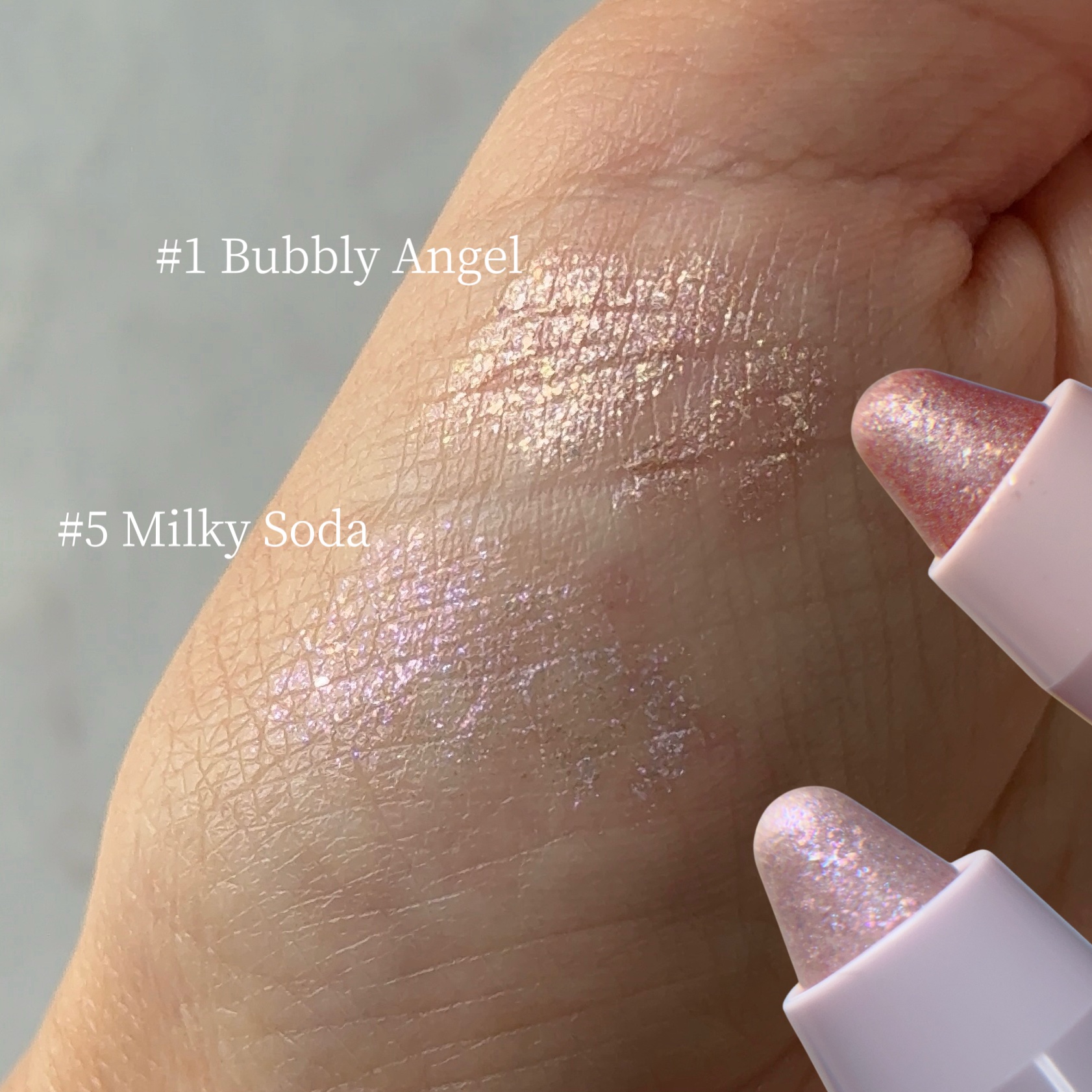 アートクラス アイグリッツ/too cool for school/スティックアイシャドウを使ったクチコミ（2枚目）