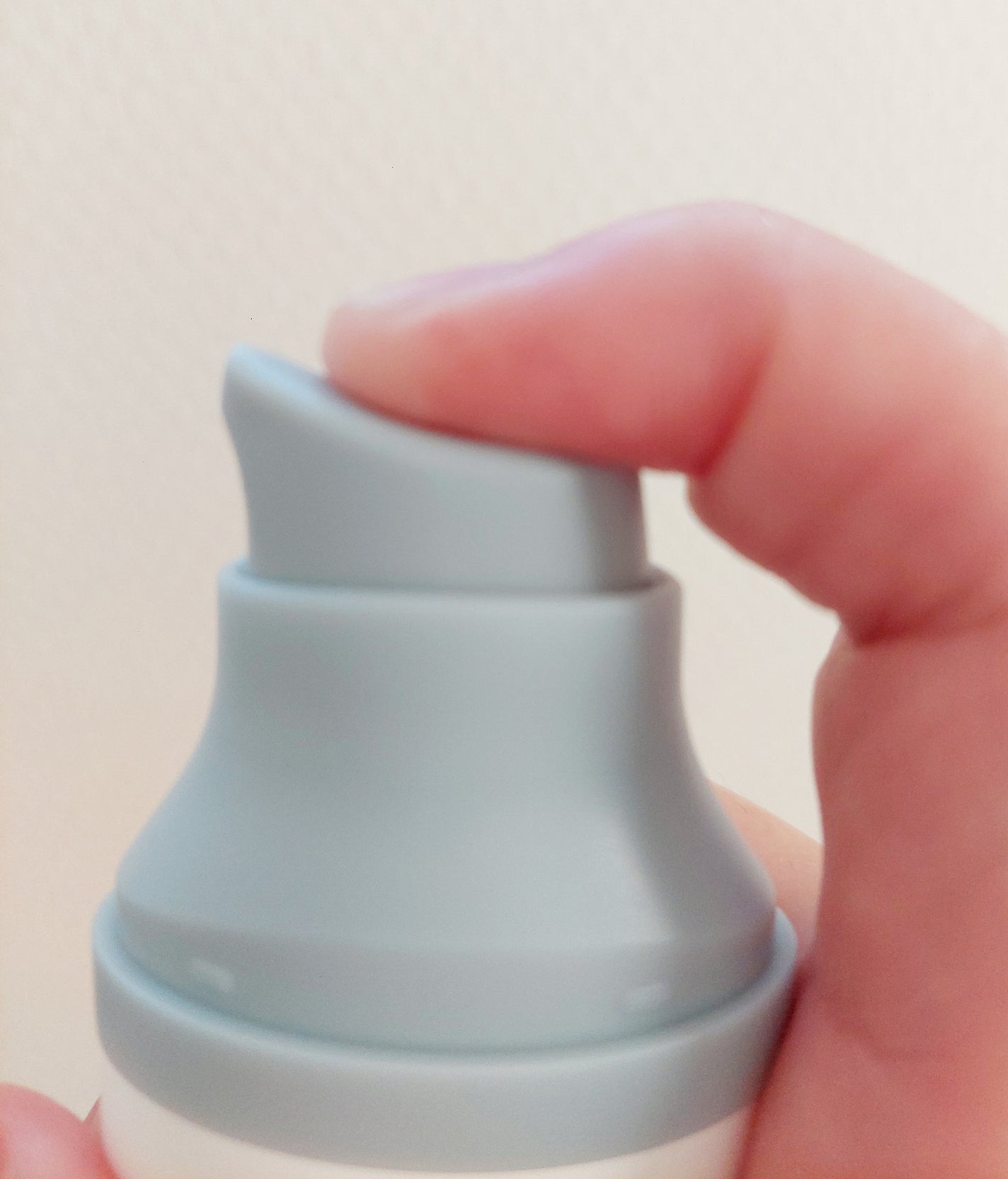 puni on LIPS 「ヒアルーシカウォーターフィットサンセラムツヤ肌UV美容液ヒアル..」(5枚目)