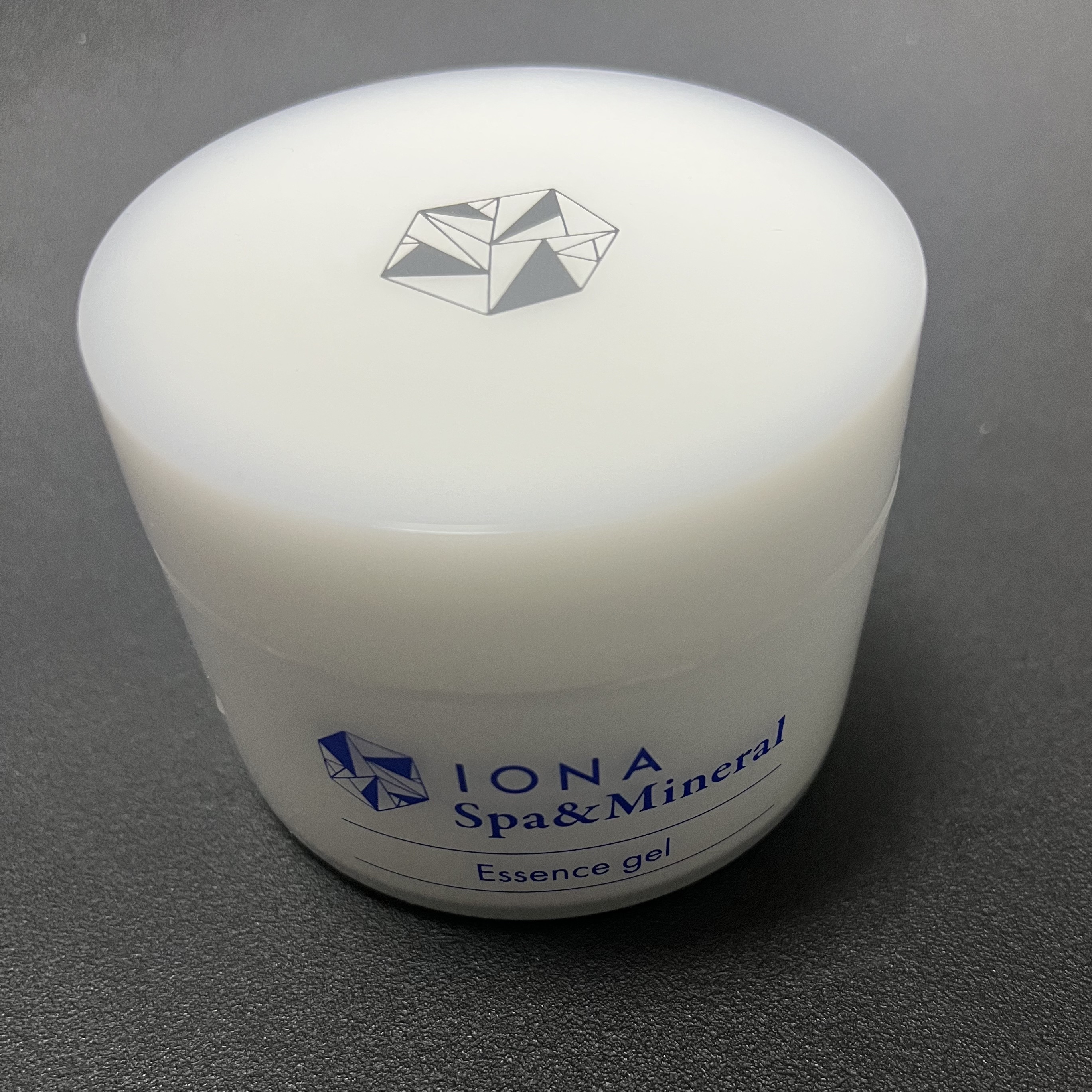 スパ＆ミネラル エッセンス ジェル/IONA/フェイスクリームを使ったクチコミ（1枚目）