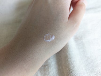 グロー プレイ ライトフル C3 トーン アップ プライマー SPF 50+/M・A・C/化粧下地を使ったクチコミ(3枚目)