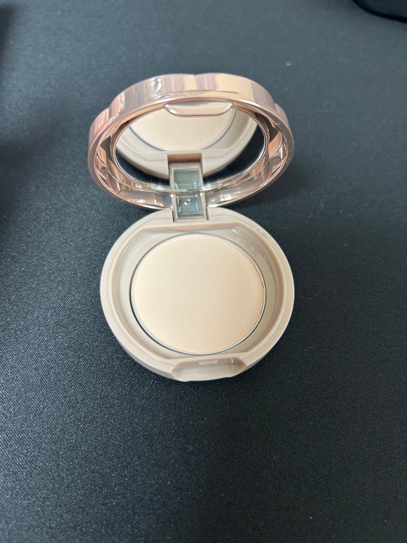 マシュマロフィニッシュパウダー mini/キャンメイク/フェイスパウダーを使ったクチコミ(3枚目)