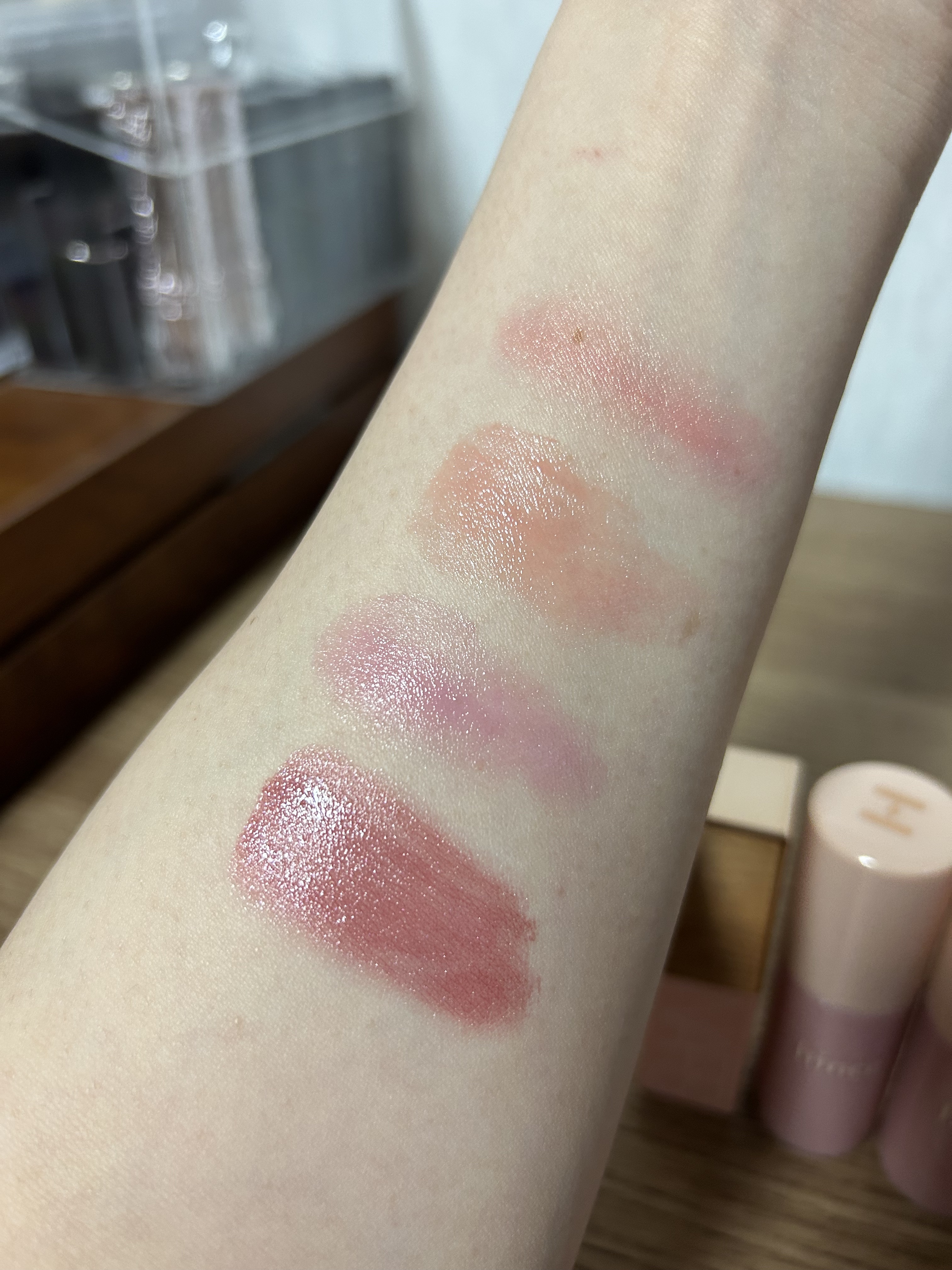 デューイーリキッドチーク/hince/リキッドチークを使ったクチコミ（3枚目）