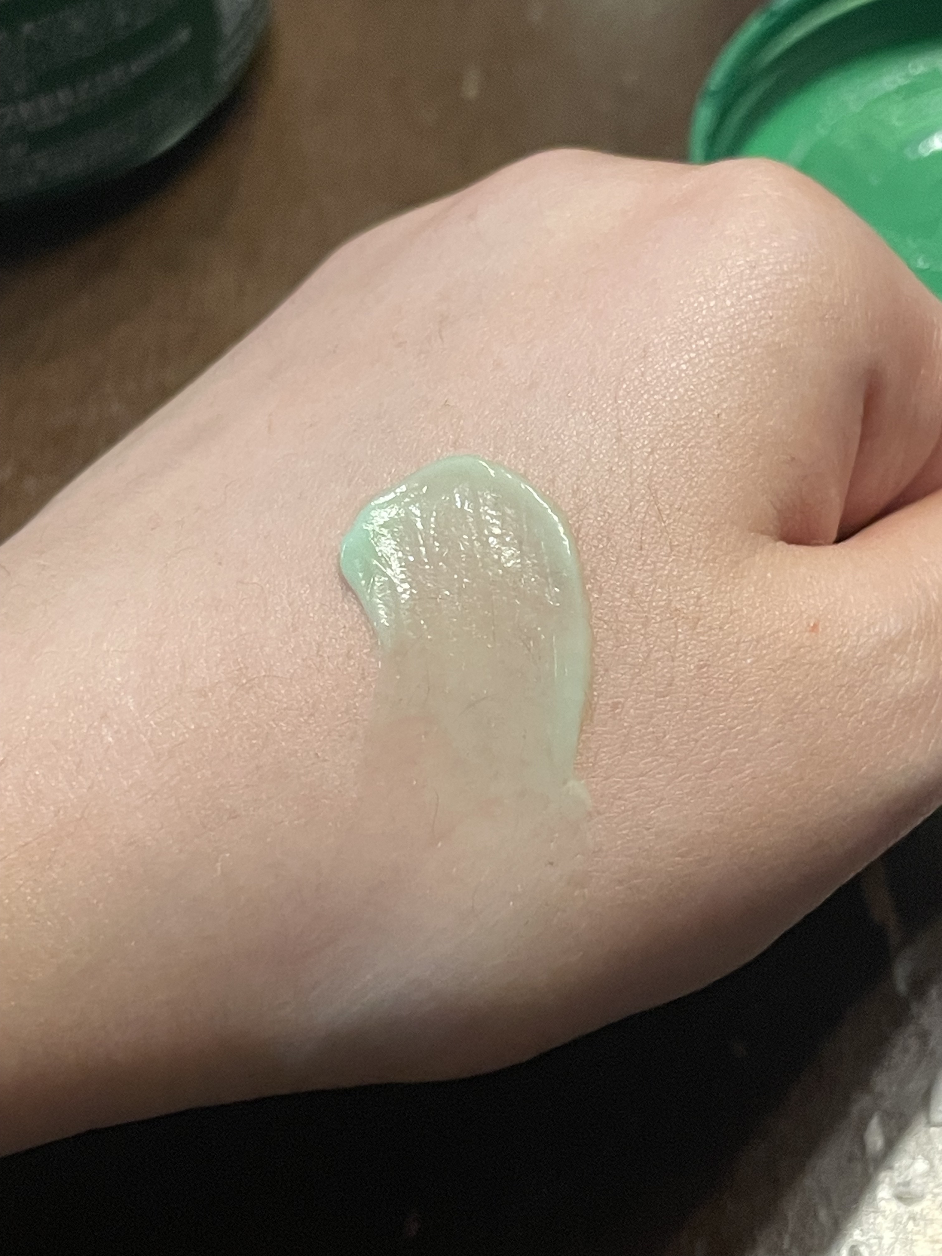 オーデ オーデクリームSのクチコミ「花粉で顔が荒れ気味だったので鎮静系のクリームを探していて、購入しました。

固めでこってりして.....」（2枚目）