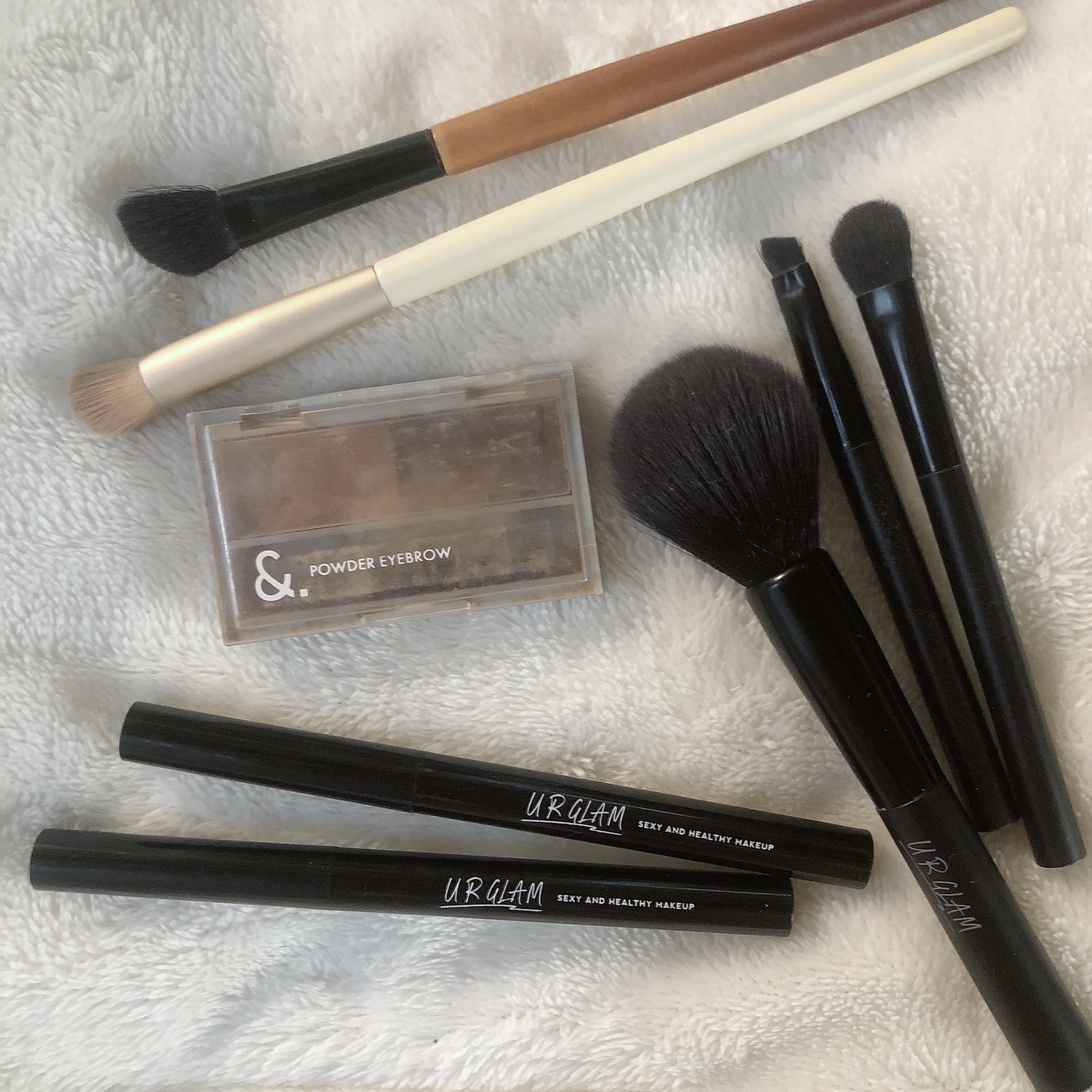 春姫 アイシャドウブラシ/DAISO/メイクブラシを使ったクチコミ（2枚目）