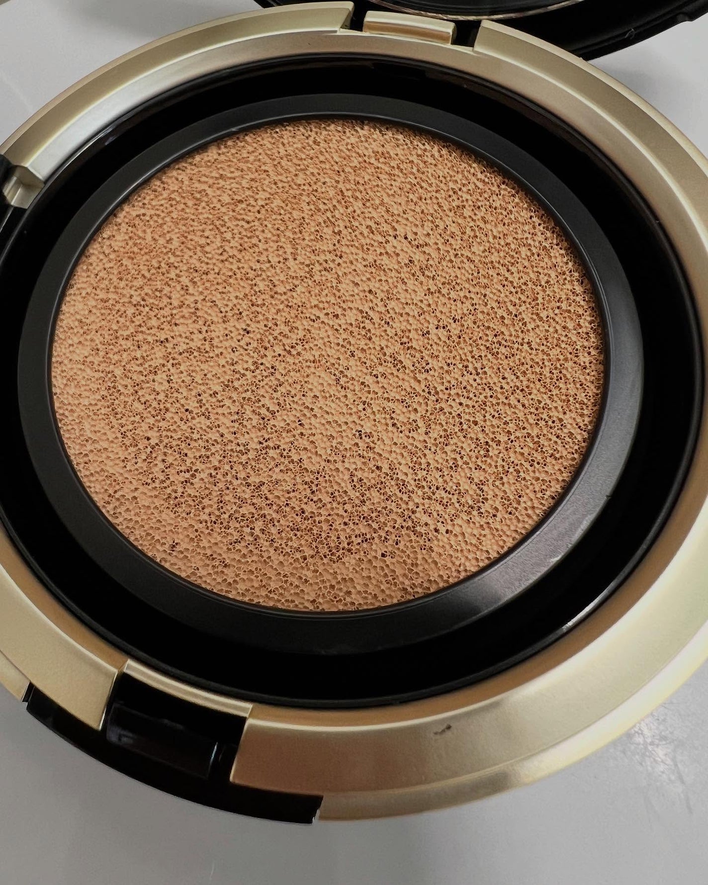 HARIAS 薬用クッションファンデーション/HARIAS/クッションファンデーションを使ったクチコミ(4枚目)