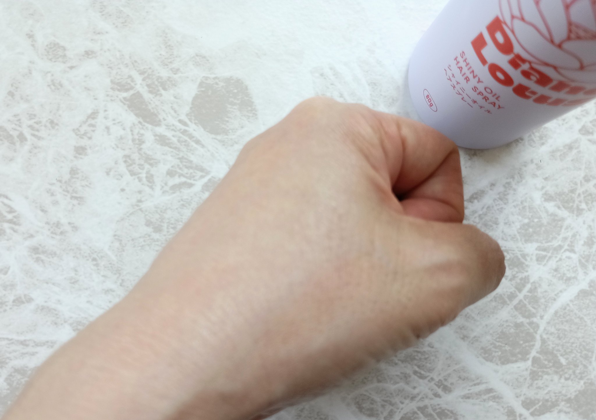 ロータス シャイニーオイル ヘアスプレー フィグ＆ローズの香り/ダイアン/ヘアスプレーを使ったクチコミ（3枚目）