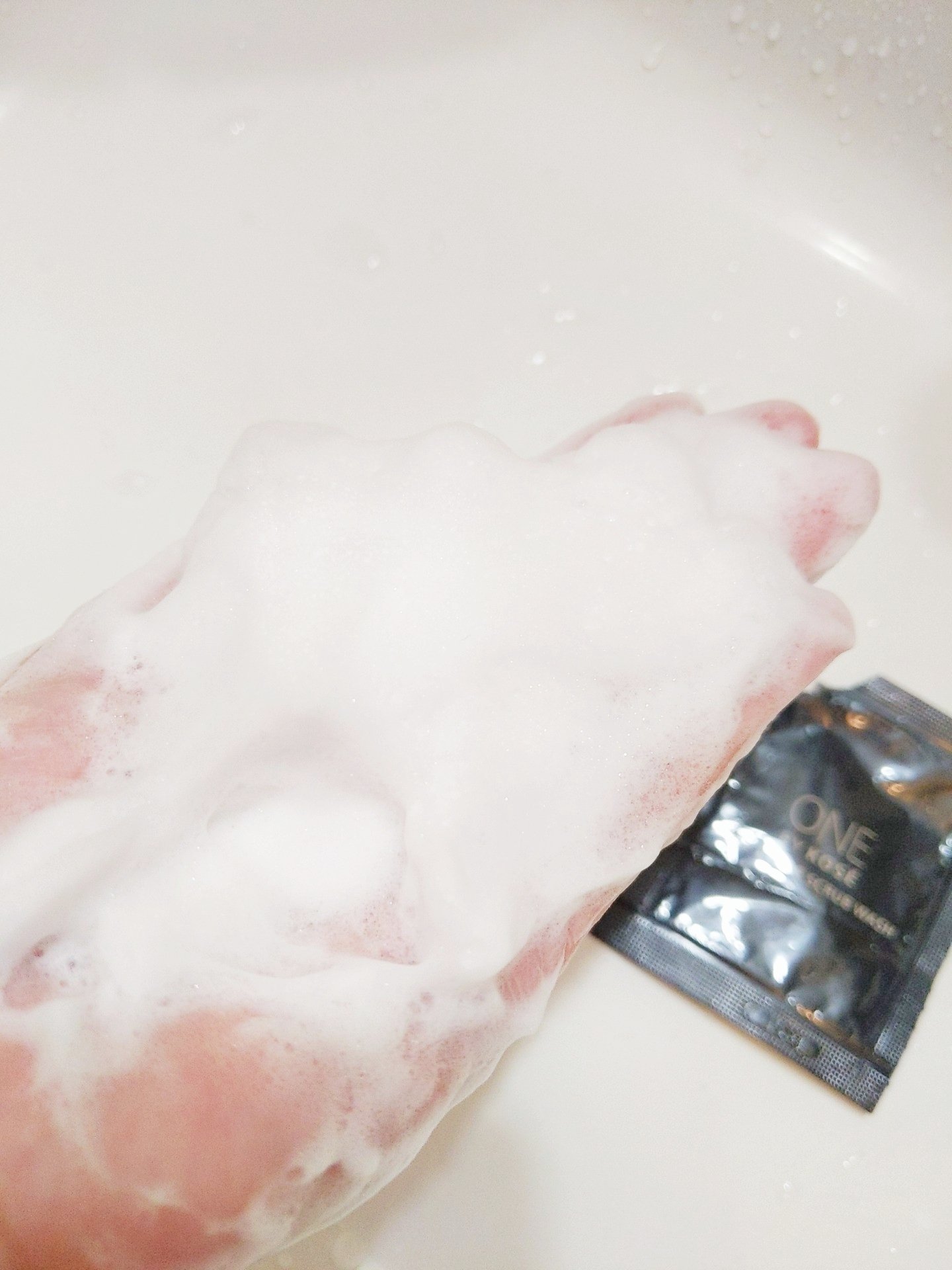 ポアクリア スクラブ ウォッシュ/ONE BY KOSE/洗顔フォームを使ったクチコミ（3枚目）