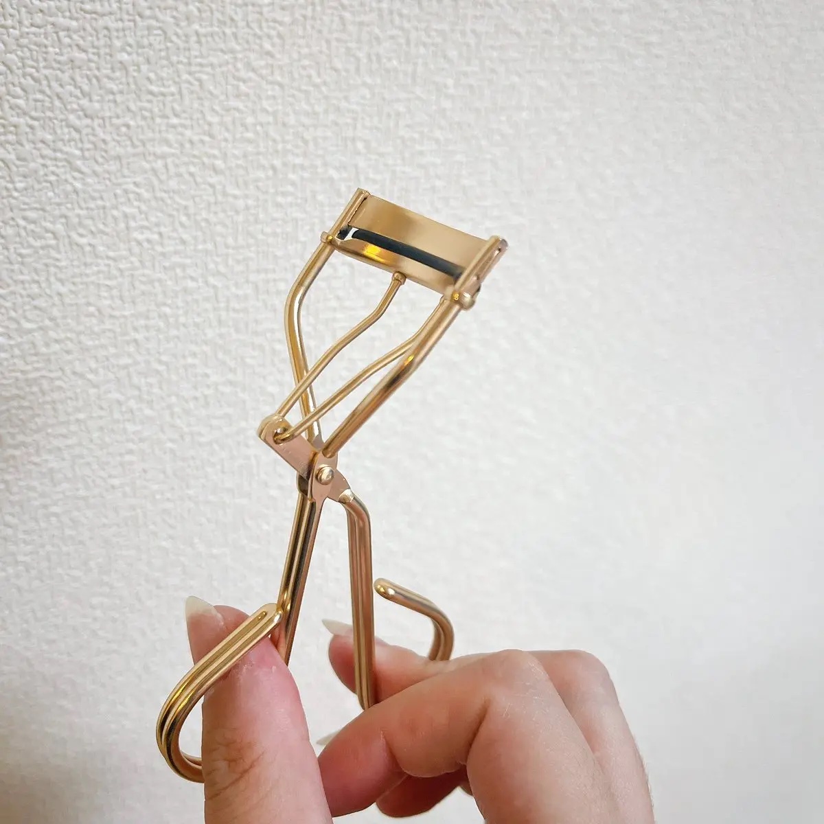 キャッチ&アップカーラー/Aura U/ビューラーを使ったクチコミ（3枚目）