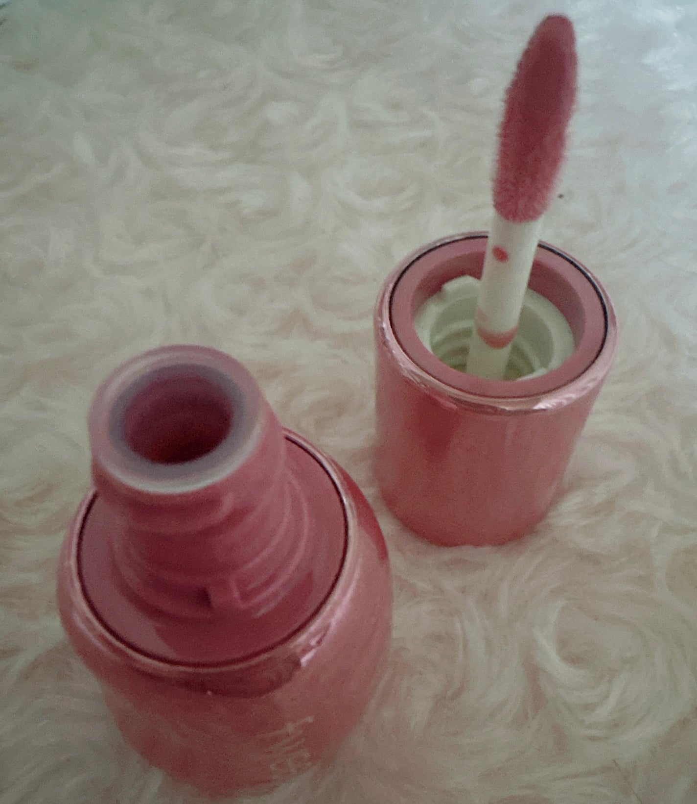 フィー 3Dボリューミンググロス/fwee/リップグロスを使ったクチコミ(2枚目)