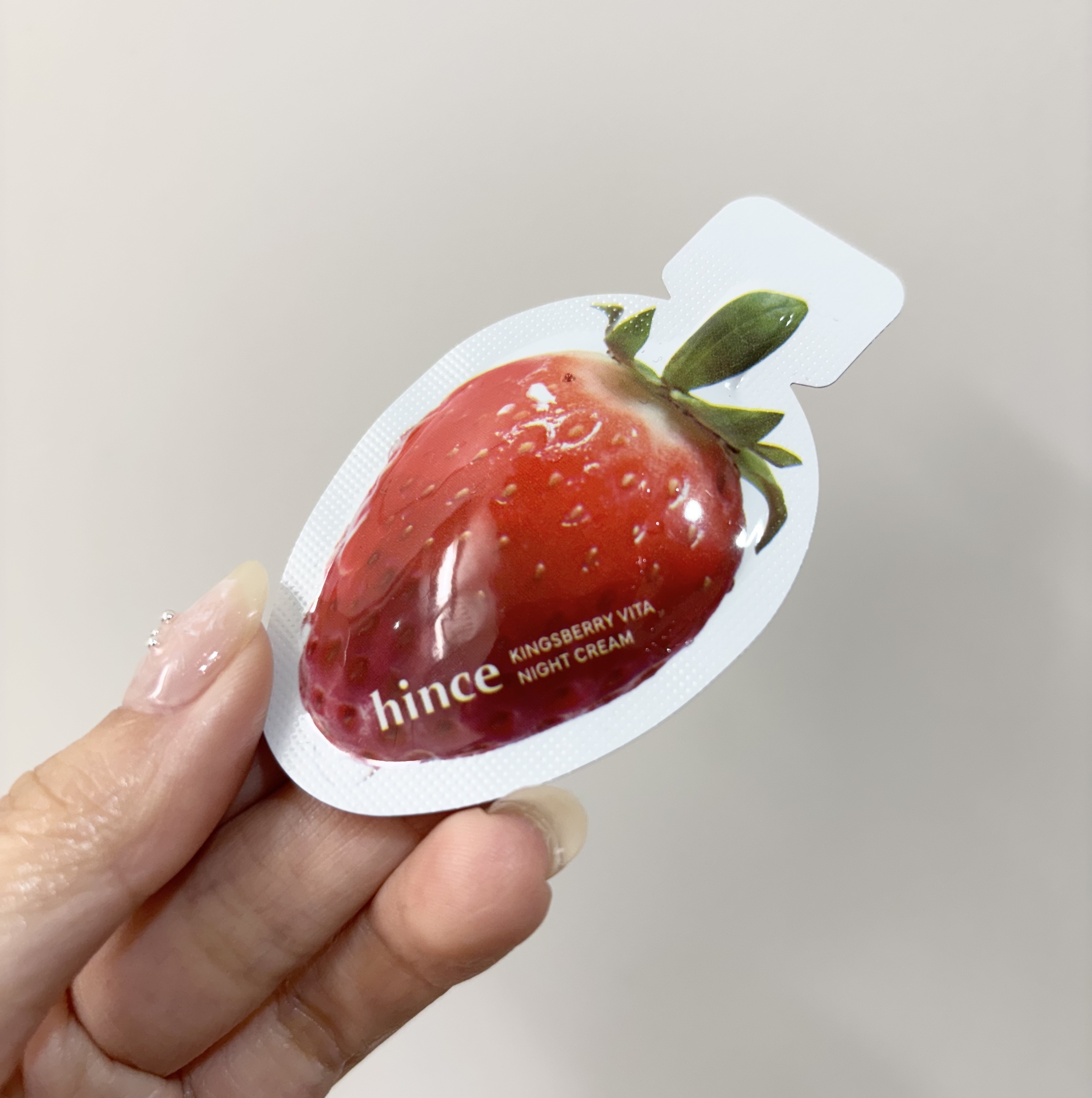 キングスベリービタコラーゲンマスク/hince/シートマスク・パックを使ったクチコミ（3枚目）