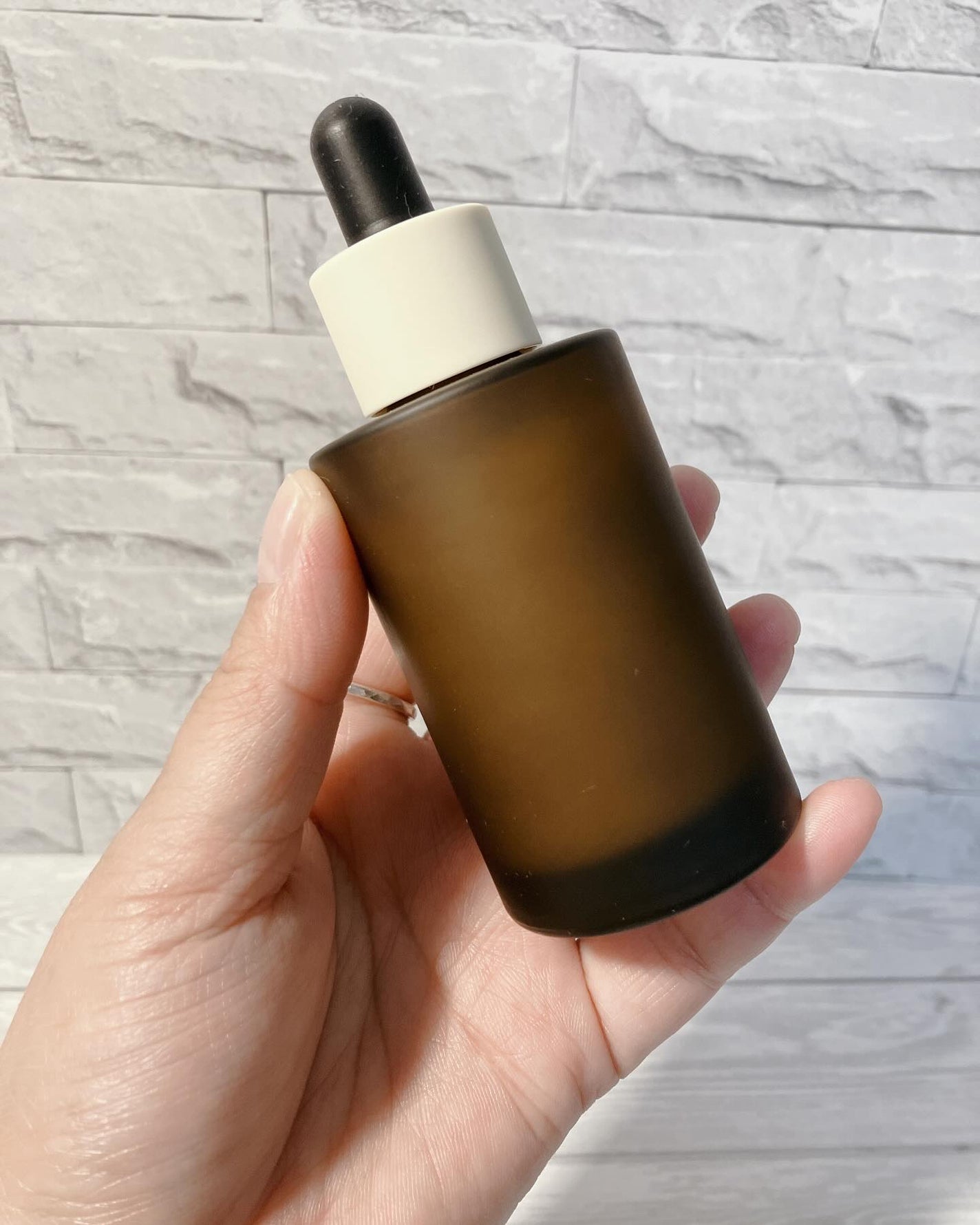 ぷえら on LIPS 「プロバイオシカインテンシブアンプル使ってみました🙌シンプルな瓶..」(2枚目)