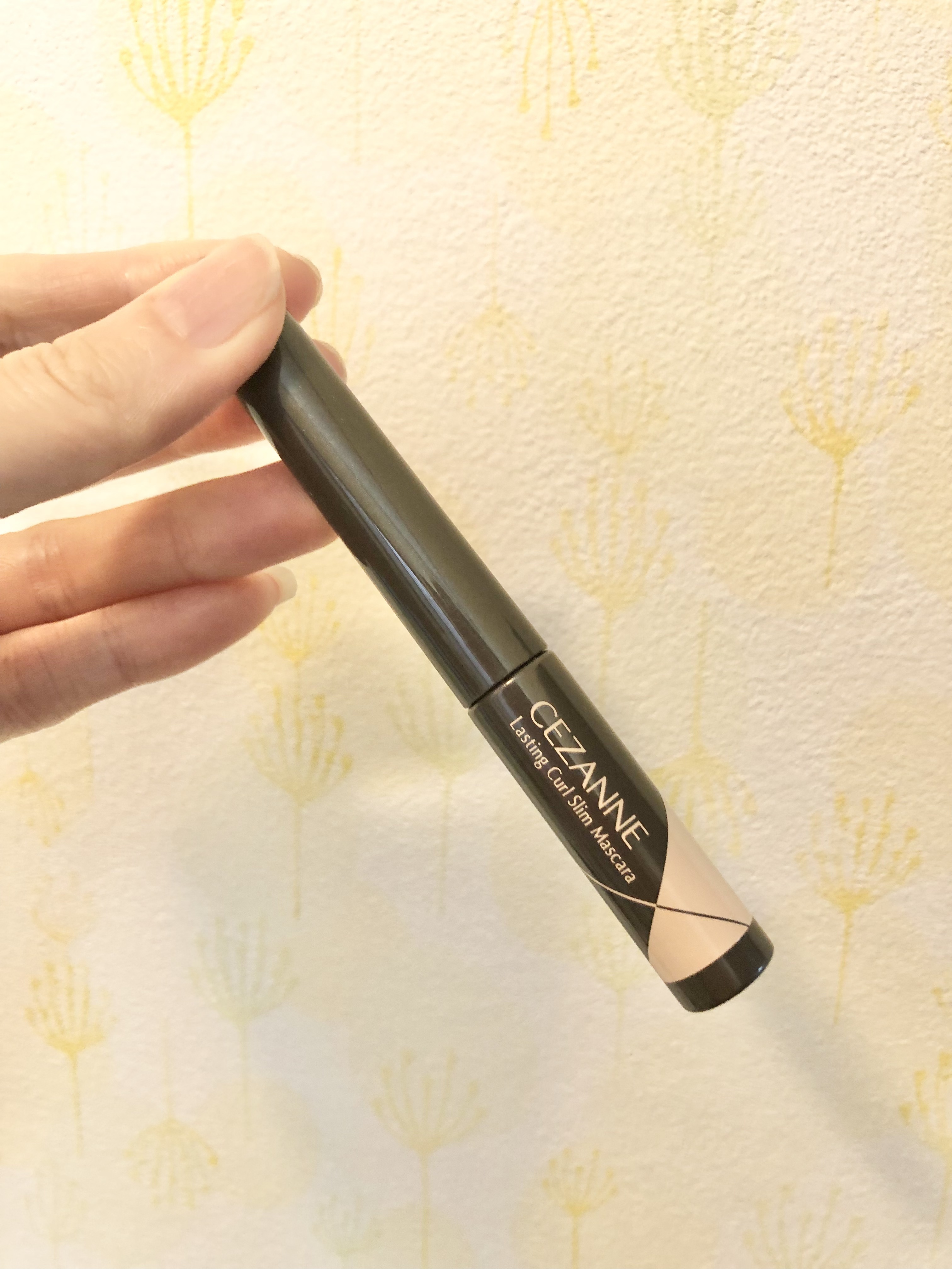 最近お気に入りのマスカラ

プチプラなのに綺麗にセパレートされる！

これは良きよ！

ポイントリムーバー使わなくても
落とせる