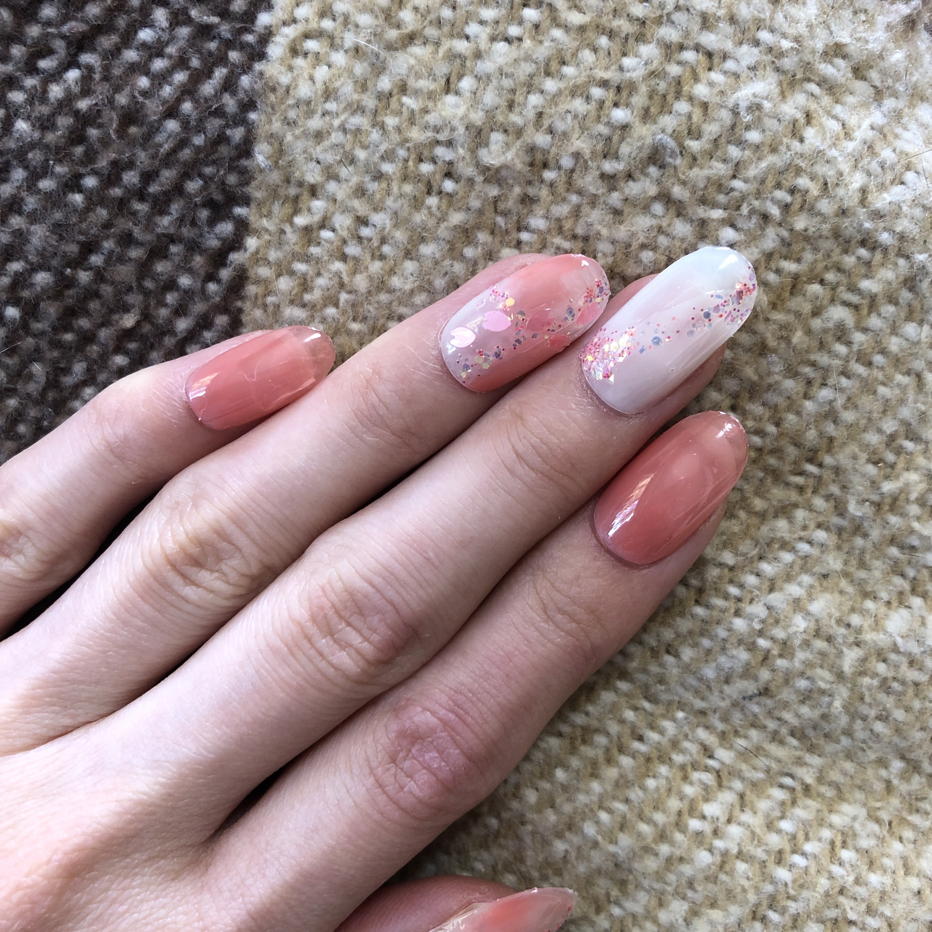 カラフルネイルズ/キャンメイク/マニキュアを使ったクチコミ（3枚目）