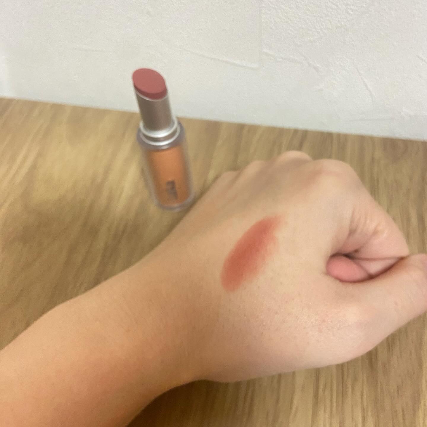 バルキーマットリップスティック/Laka/口紅を使ったクチコミ（3枚目）