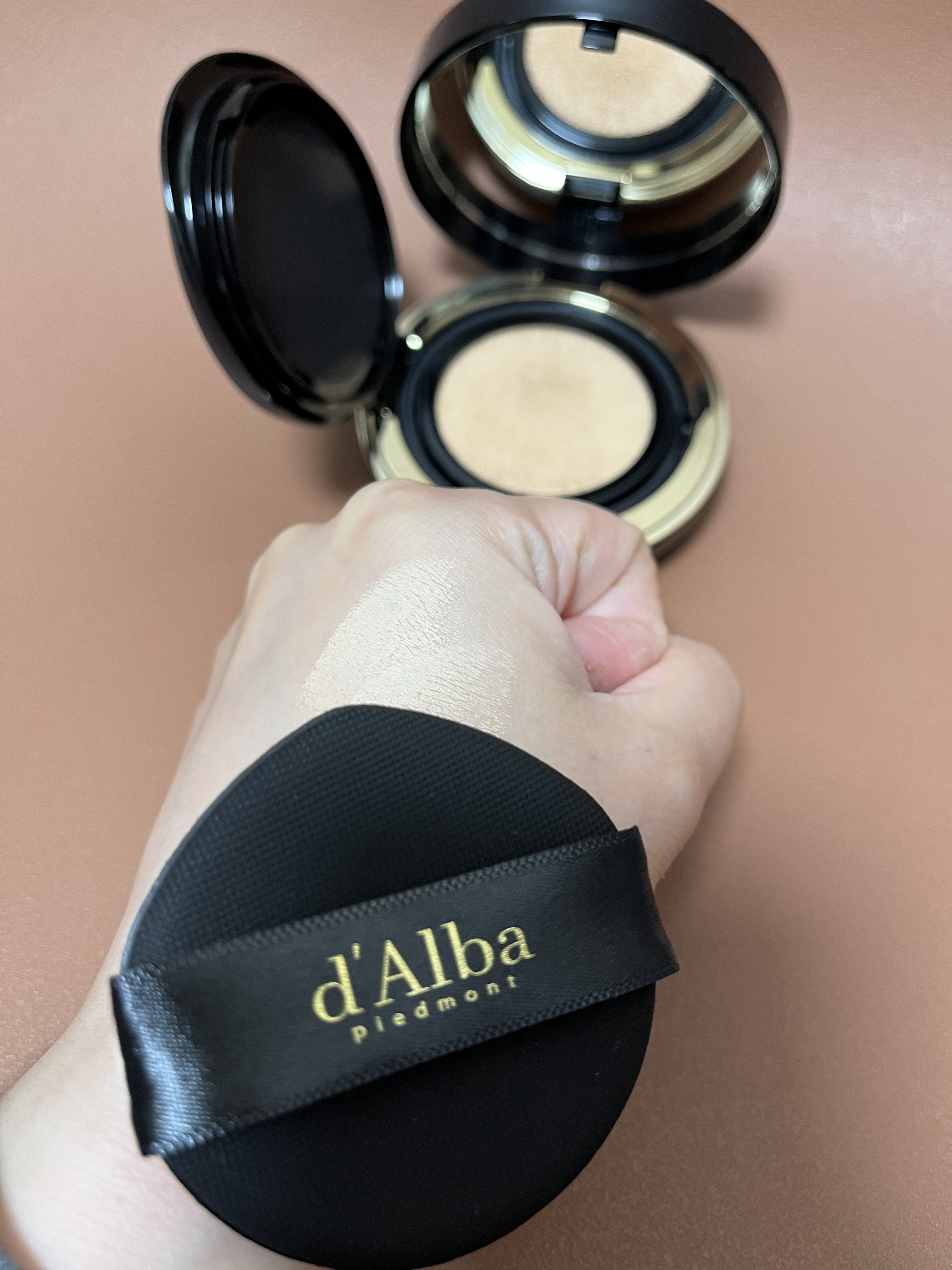 グロウフィットセラムカバークッション 21 アイボリー/ダルバ/クッションファンデーションを使ったクチコミ（2枚目）