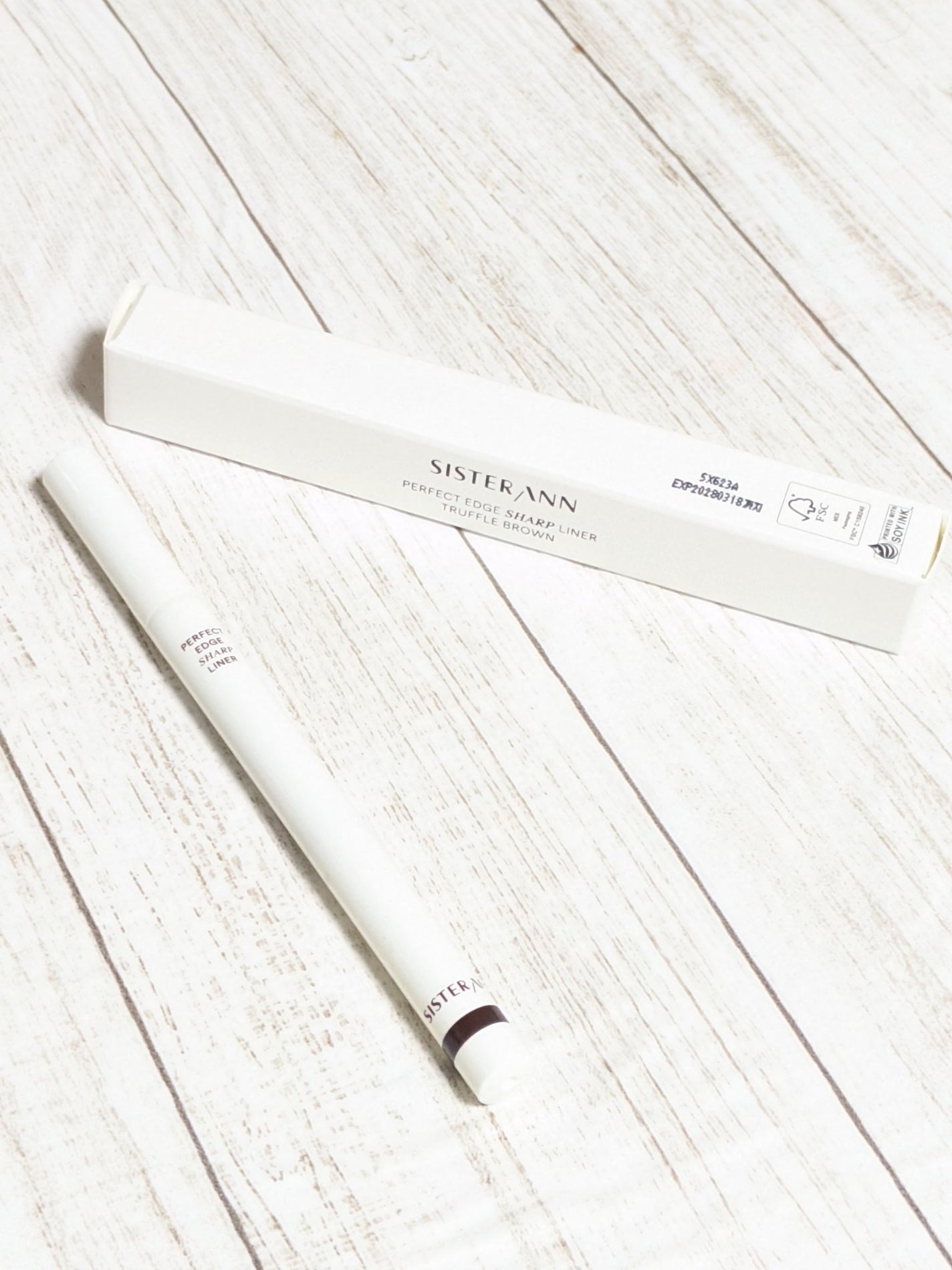 パーフェクトエッジシャープライナー/SISTER ANN/リキッドアイライナーを使ったクチコミ(6枚目)