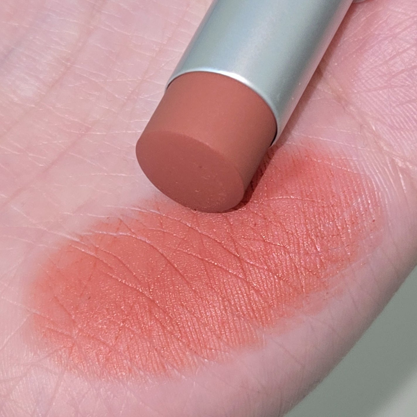 バルキーマットリップスティック/Laka/口紅を使ったクチコミ(1枚目)