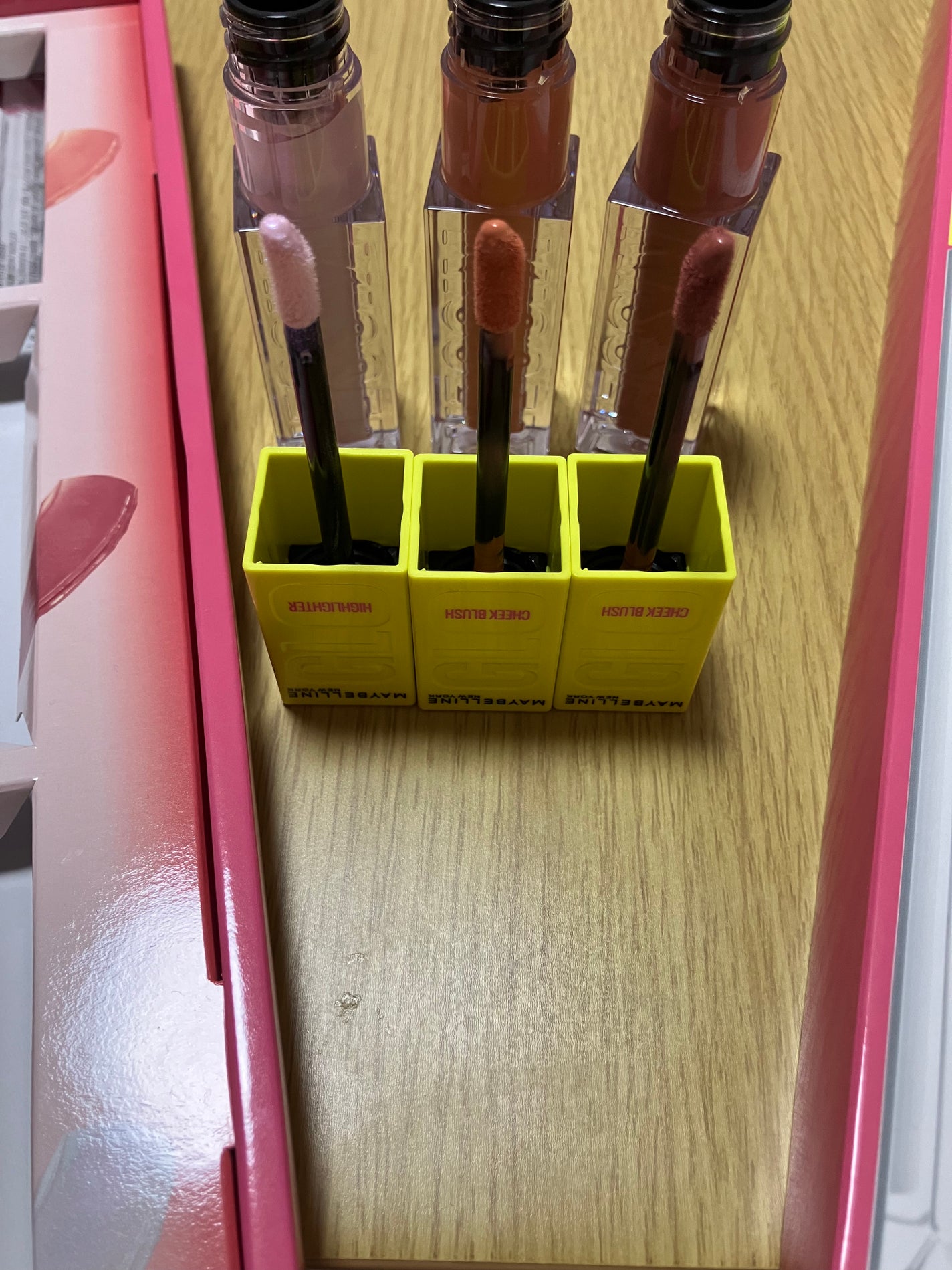 グローキッサー チークブラッシュ/グローキッサー ハイライター/MAYBELLINE NEW YORK/リキッドチークを使ったクチコミ(2枚目)