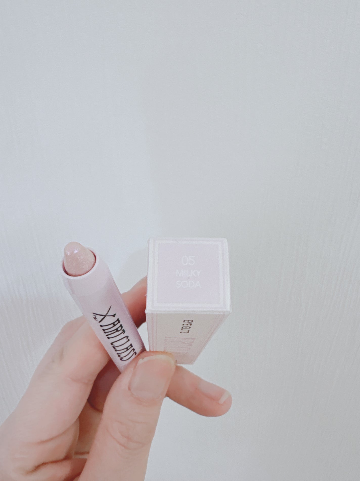 アートクラス アイグリッツ/too cool for school/スティックアイシャドウを使ったクチコミ(3枚目)