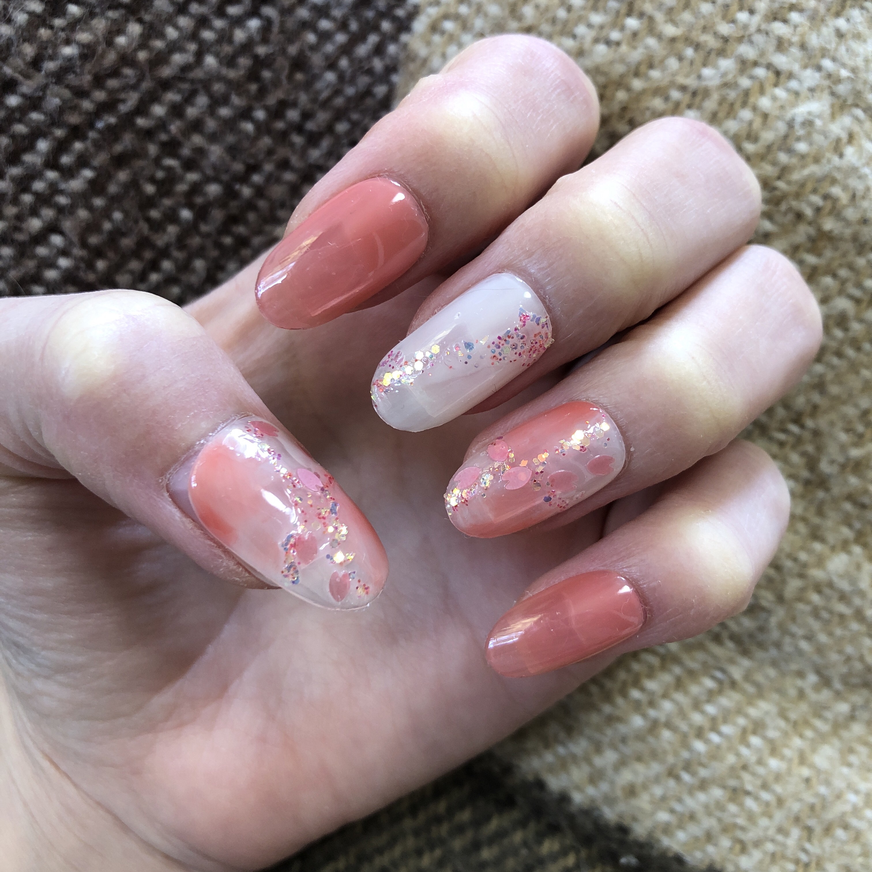 カラフルネイルズ/キャンメイク/マニキュアを使ったクチコミ（2枚目）