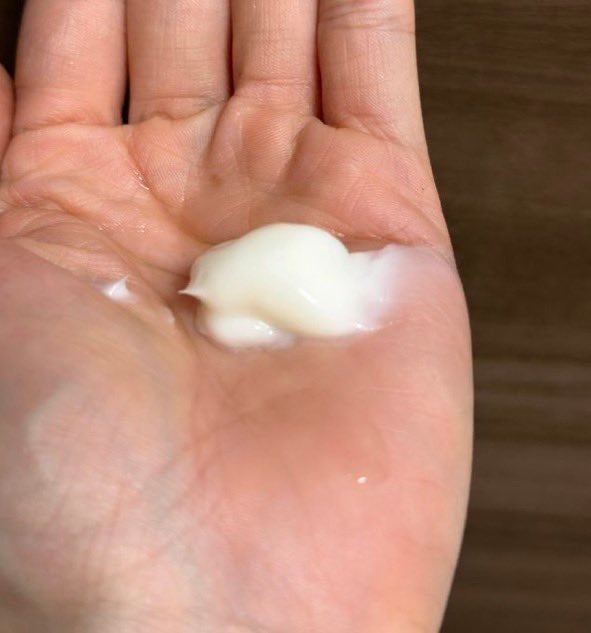 ラックス スーパーリッチシャイン とろとろミモザトリートメント/LUX/洗い流すヘアトリートメントを使ったクチコミ(2枚目)