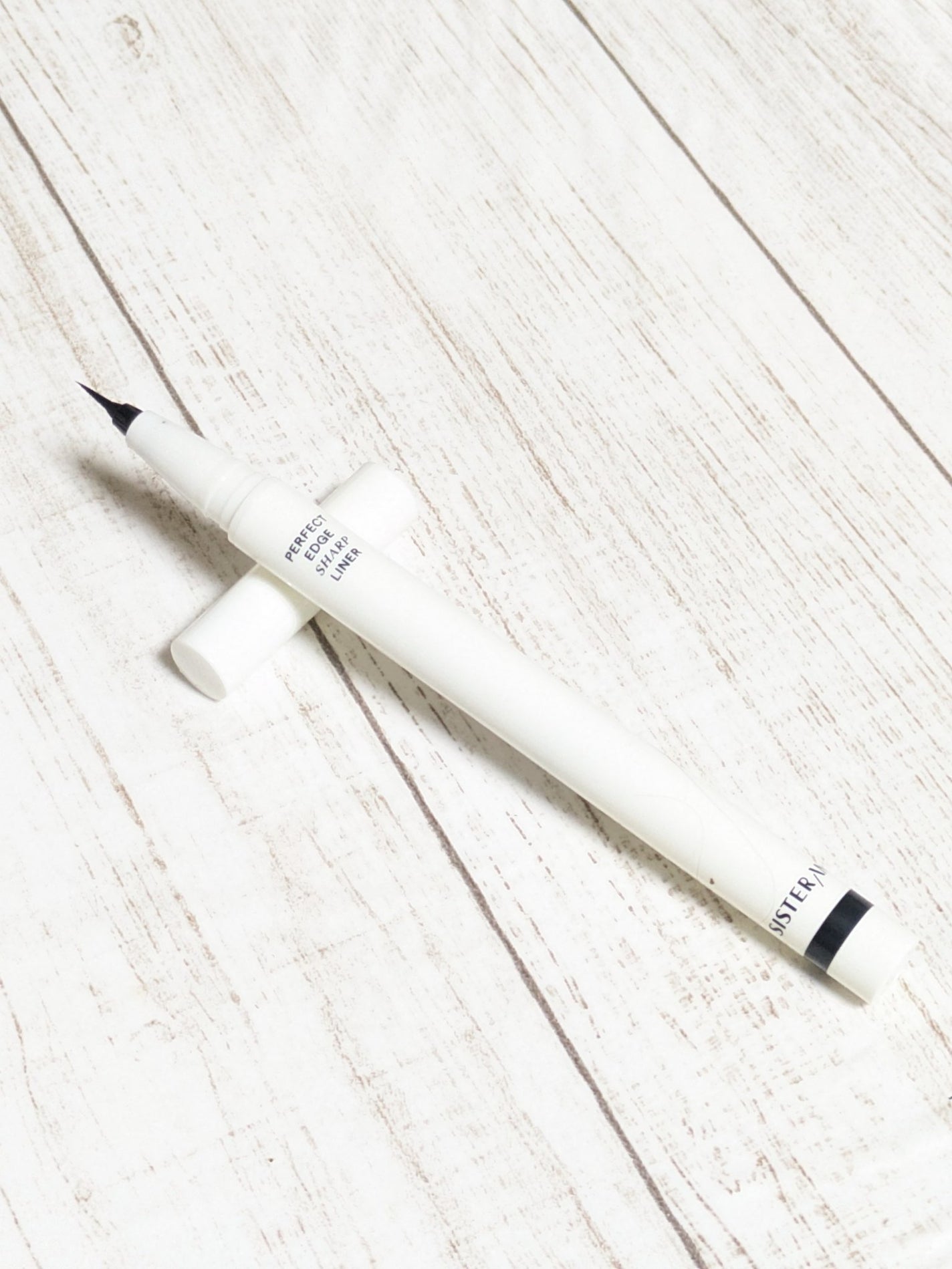 パーフェクトエッジシャープライナー/SISTER ANN/リキッドアイライナーを使ったクチコミ(3枚目)