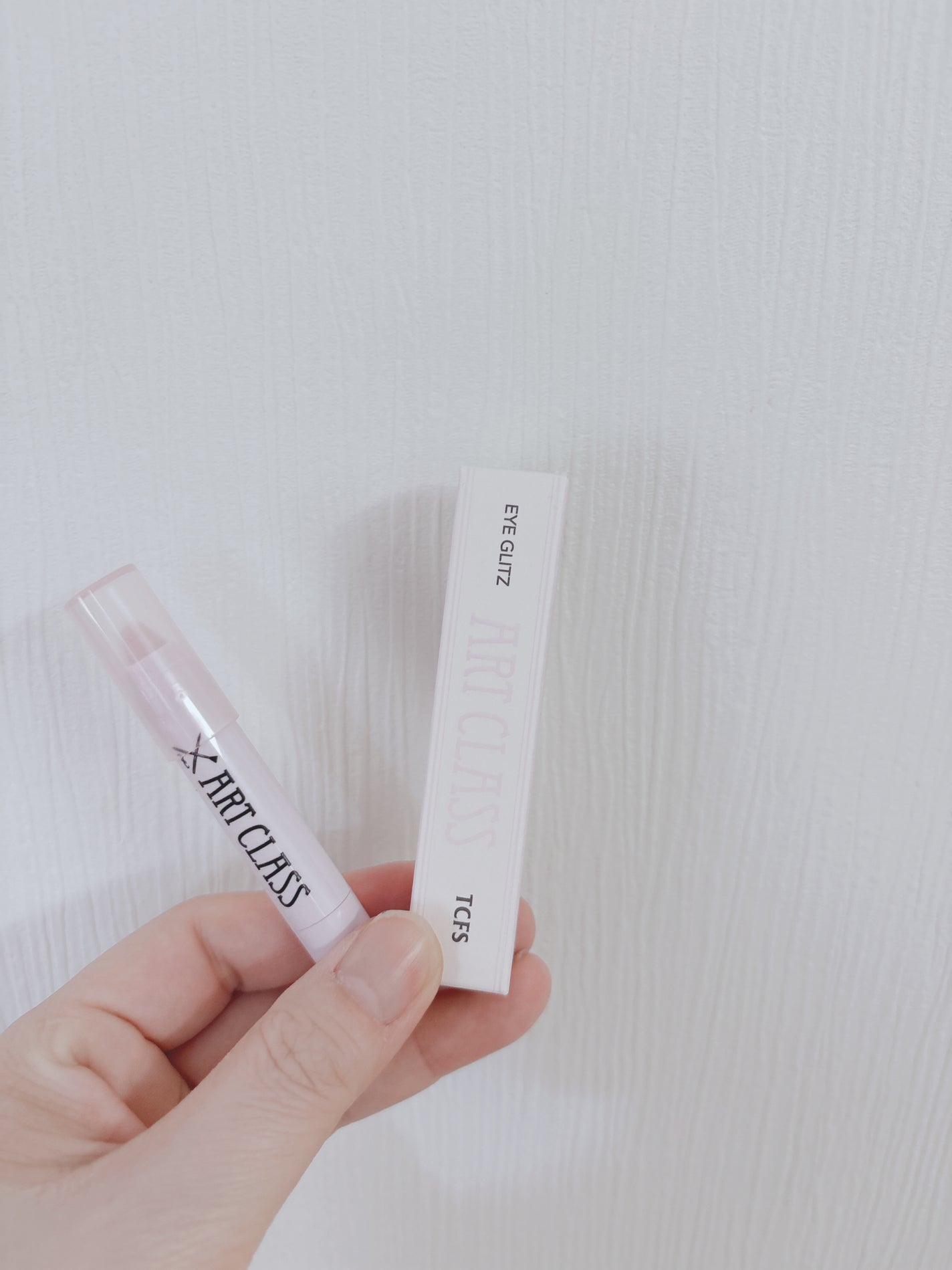 アートクラス アイグリッツ/too cool for school/スティックアイシャドウを使ったクチコミ(2枚目)