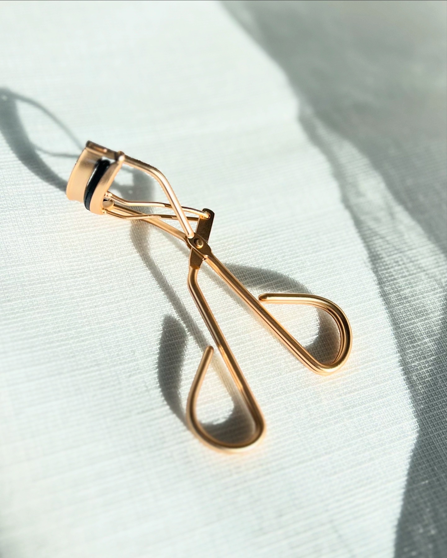 キャッチ&アップカーラー/Aura U/ビューラーを使ったクチコミ（2枚目）