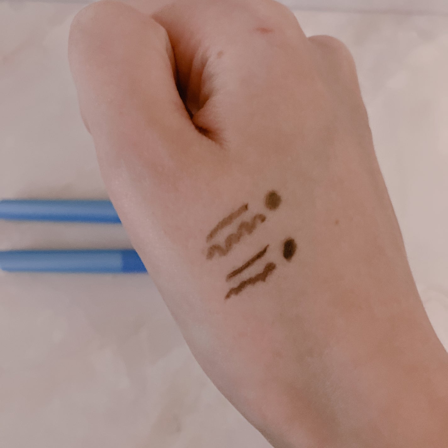 「密着アイライナー」極細クリームペンシル/デジャヴュ/ペンシルアイライナーを使ったクチコミ(4枚目)